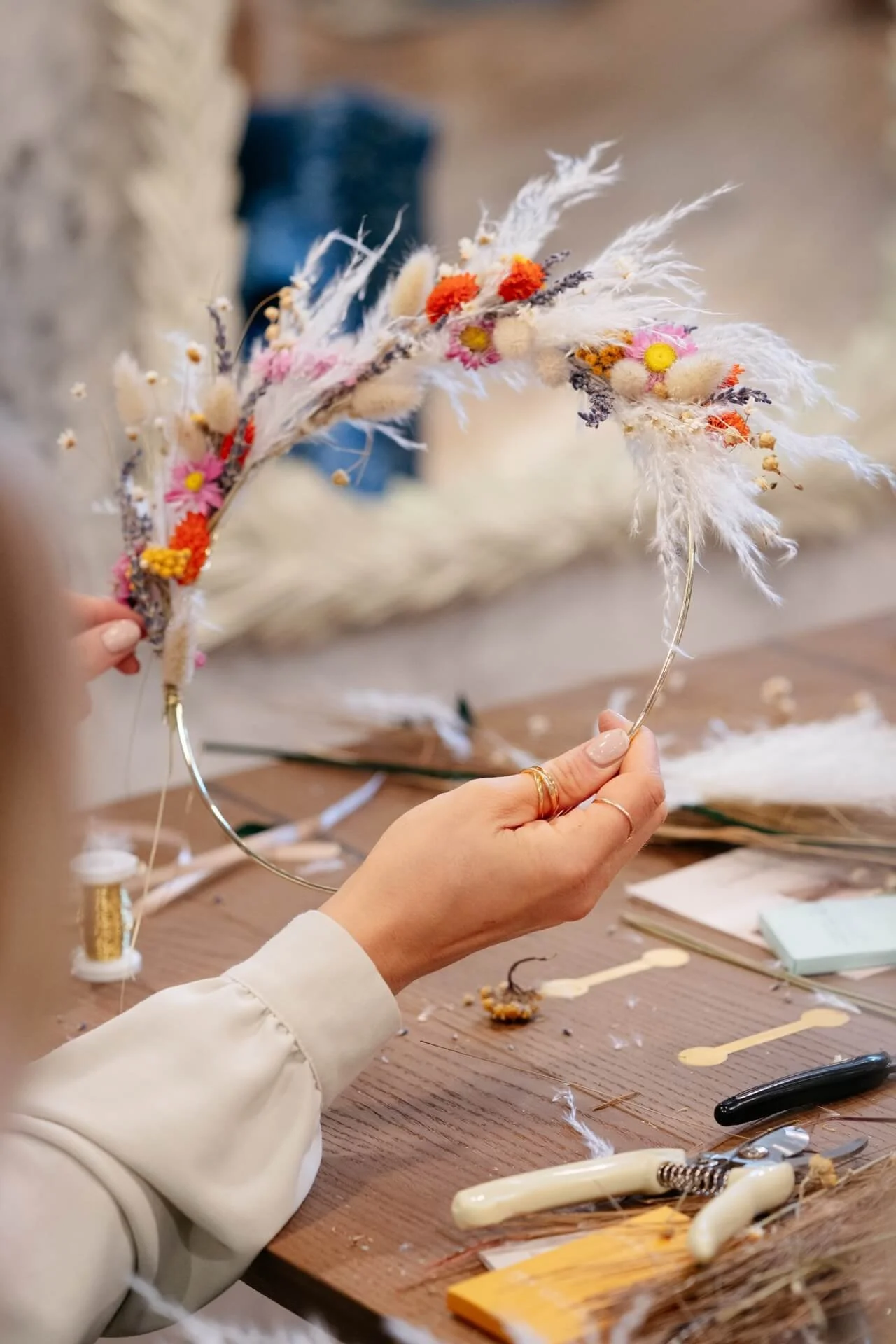 workshops-dried-flower-hoops-2-pampas-and-bloom.JPG