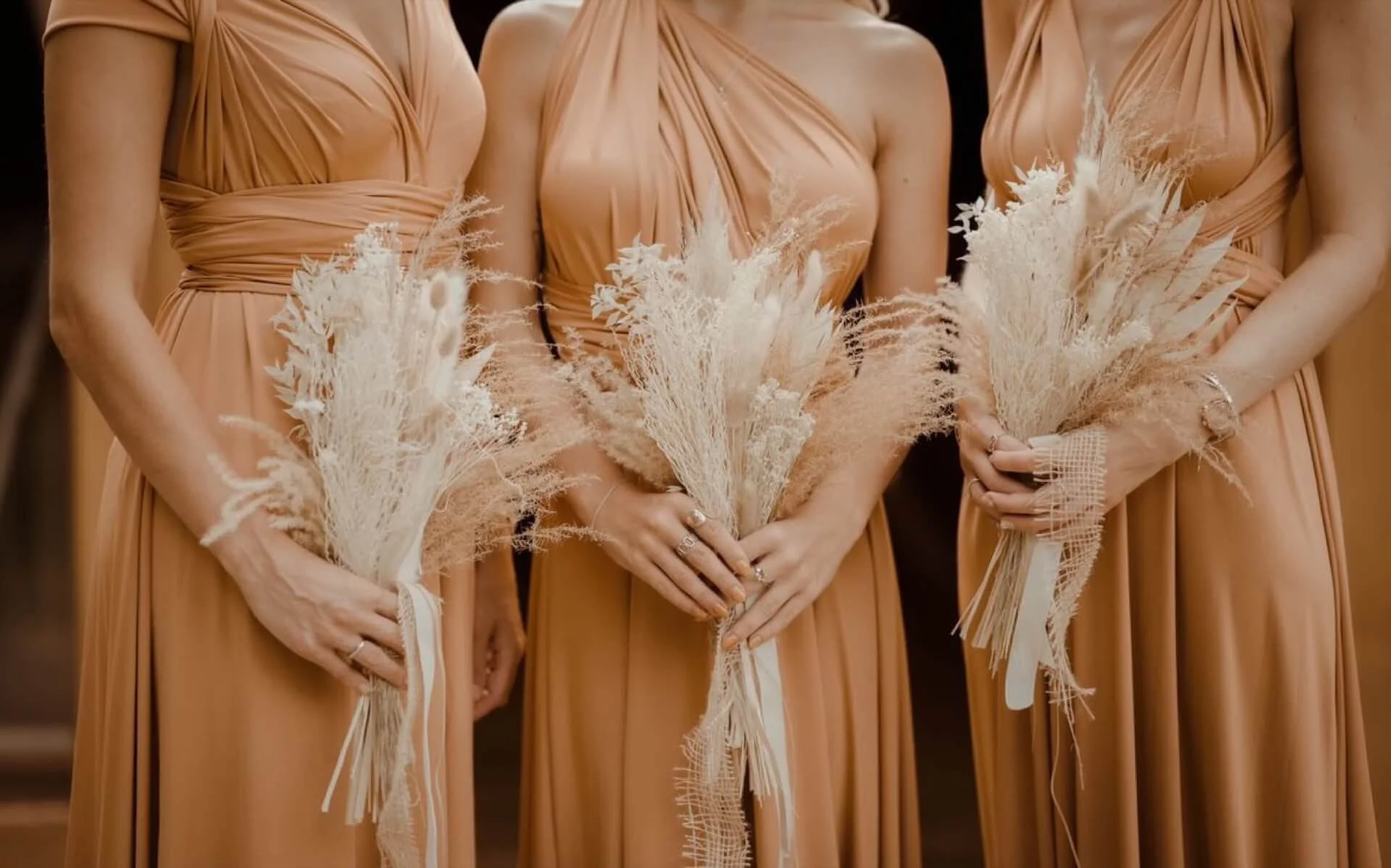 neutral-wedding-flowers-3-pampas-and-bloom.JPG