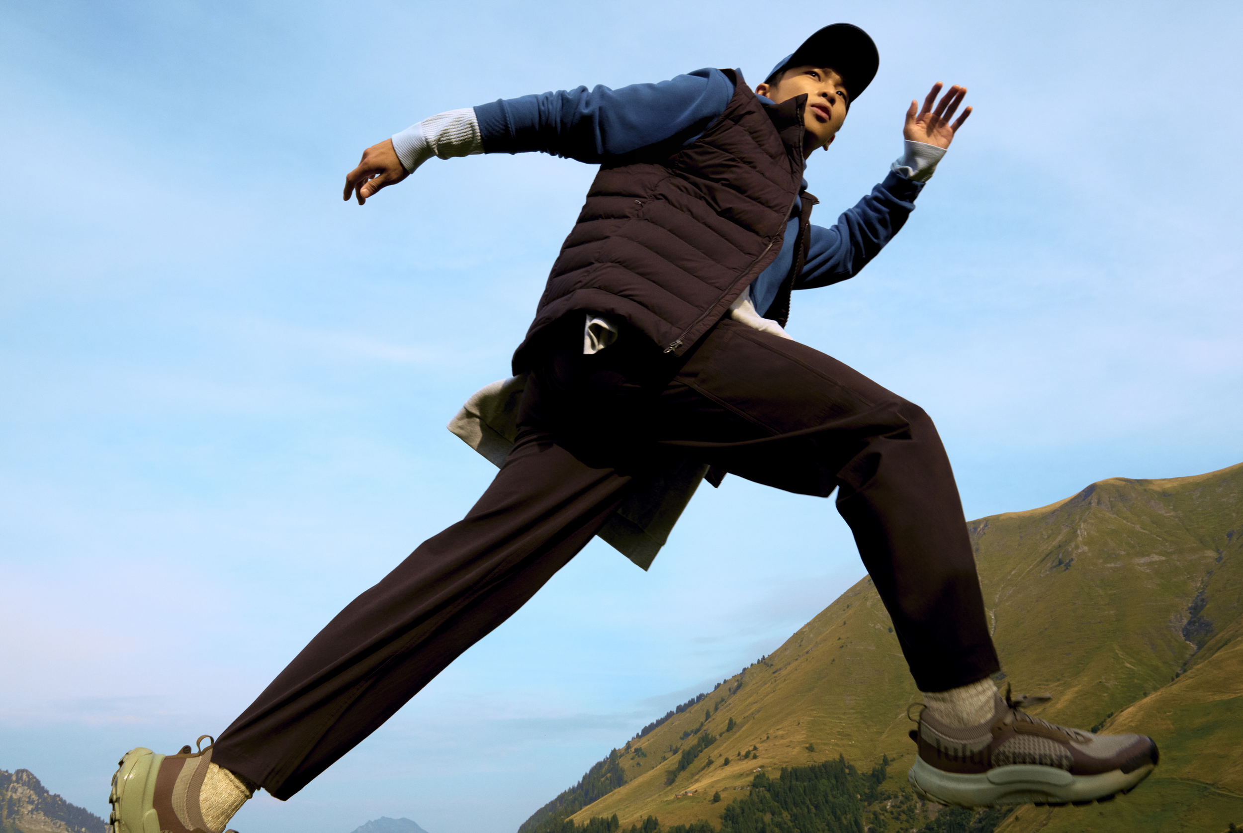 250826_LULULEMOMxOUTWEAR_TJ_07__3658 1.png