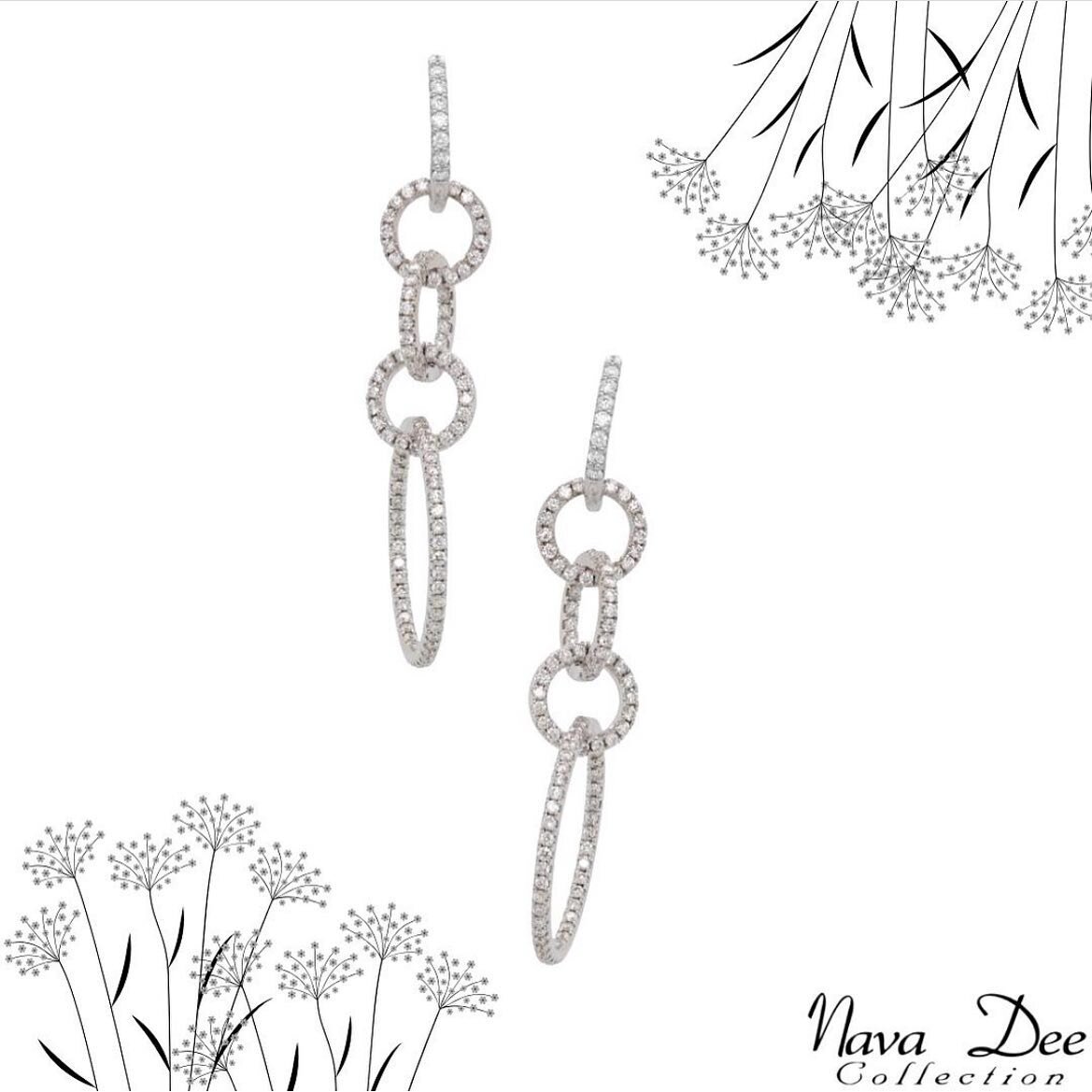 🖤G L A M🖤

✨Discover The Gold Collection at Nava Dee.

✨14k White Gold Interlocking Hoops With Diamonds.

📖Check out our full look book! DM for more info.

#jewelry #shopsmall #accessories #gold #earrings #trendy #handmadejewelry #necklace #lakewo