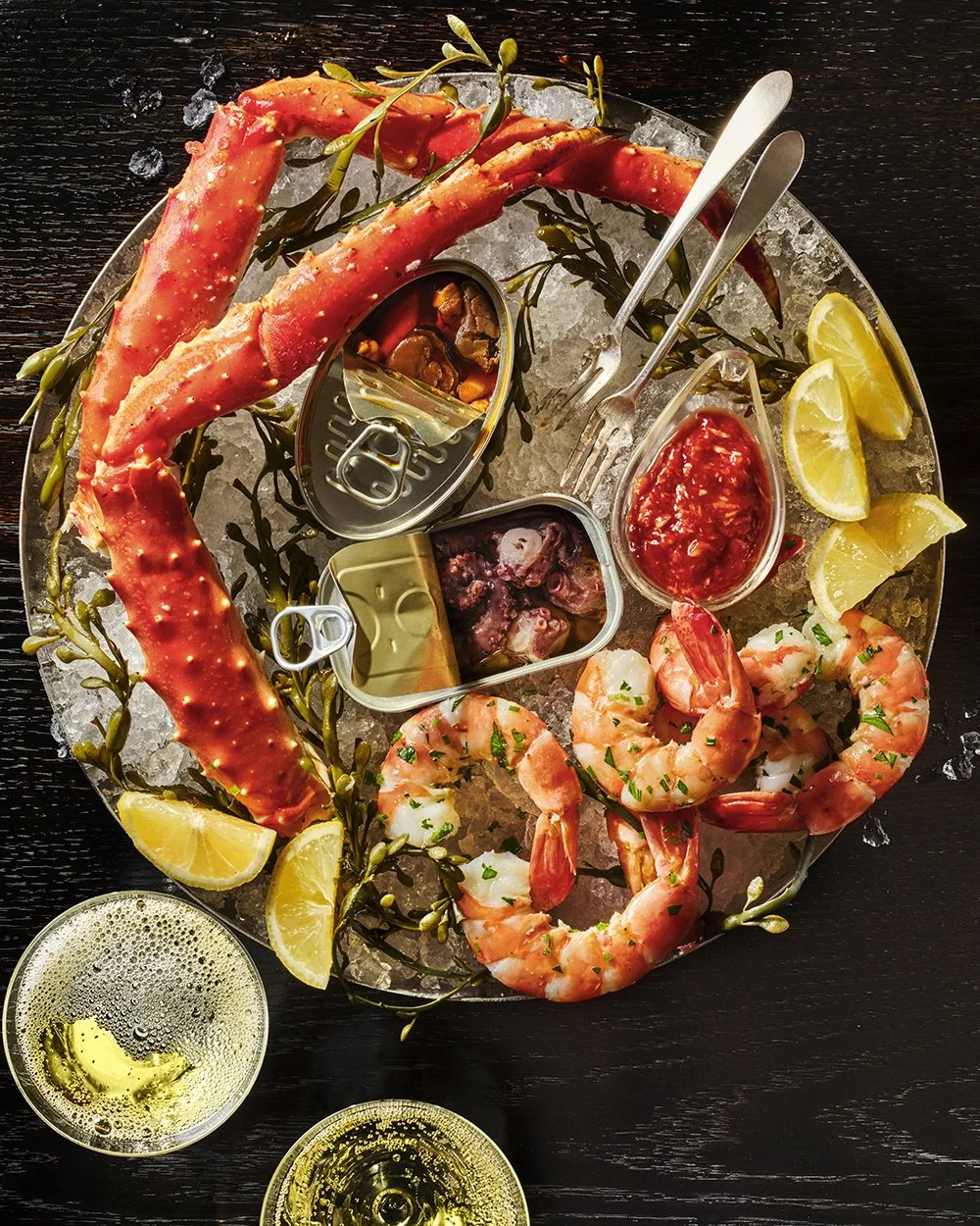 Sapphire_Lounge_LGA_GentlHyers_033125_TC11244444767_Seafood_Platter_090_V3.jpg