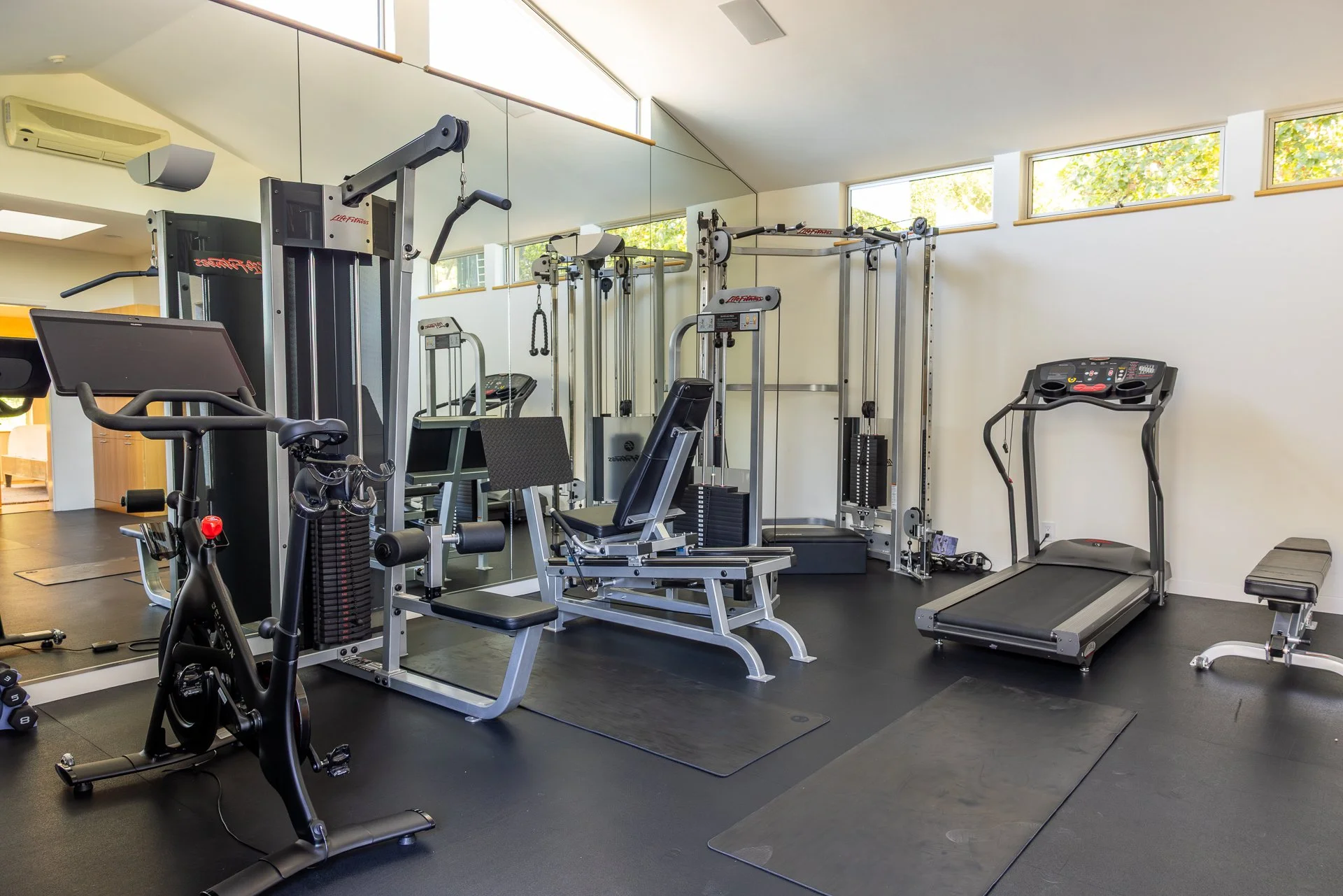 Lucero_Group_13414_Chalk_Hill_Rd-79.jpg