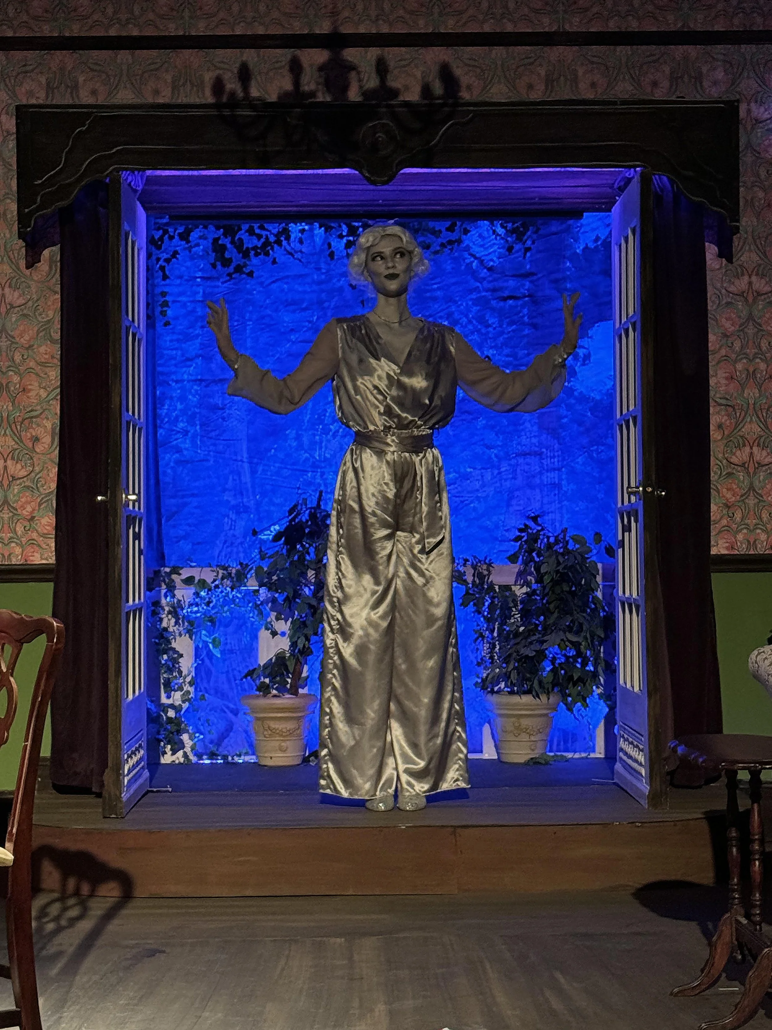 Elvira Entrance-MR.jpg