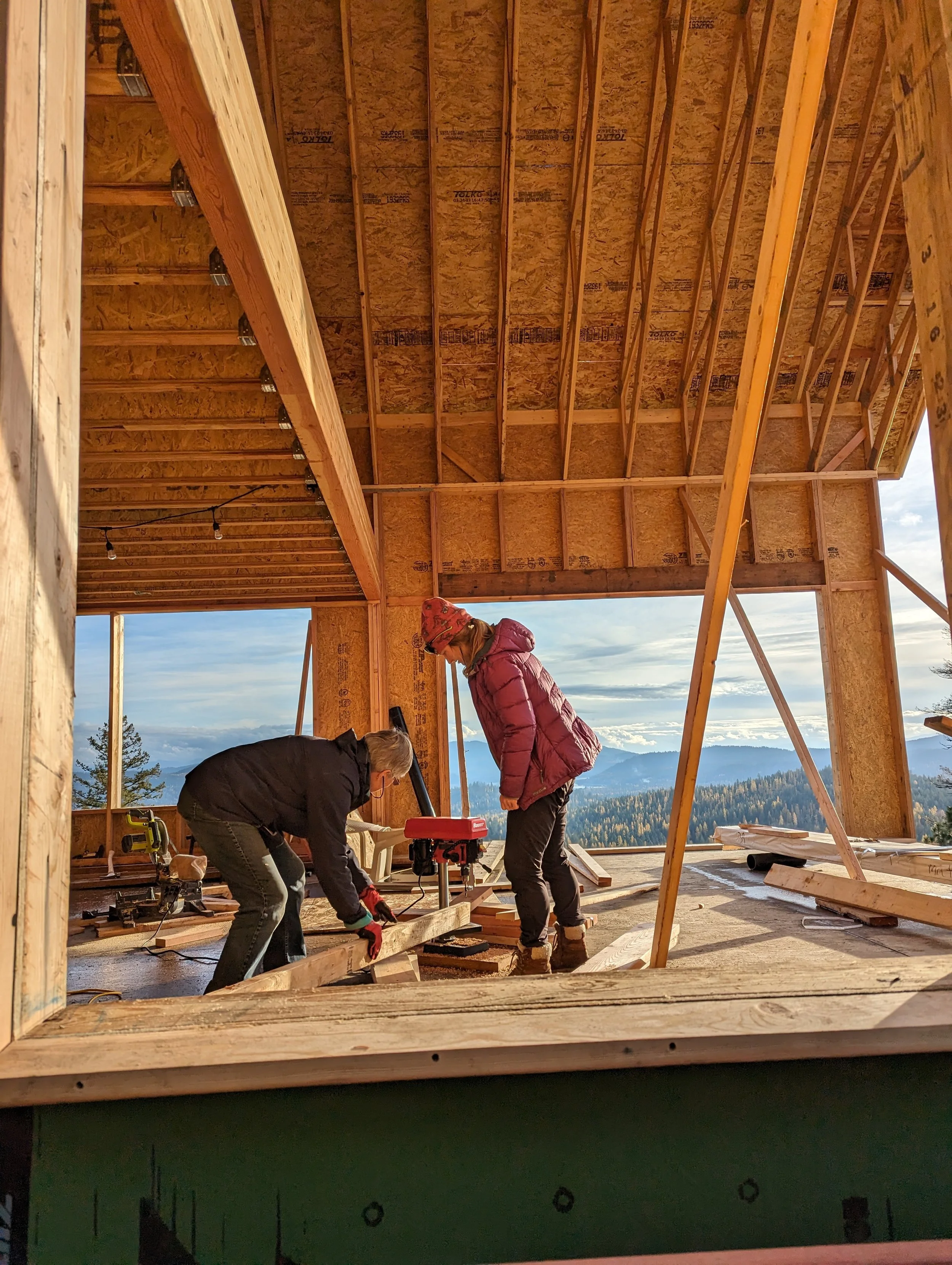 Home Diaries: Issue 02 - An Idaho Couple Builds Their Dream Home