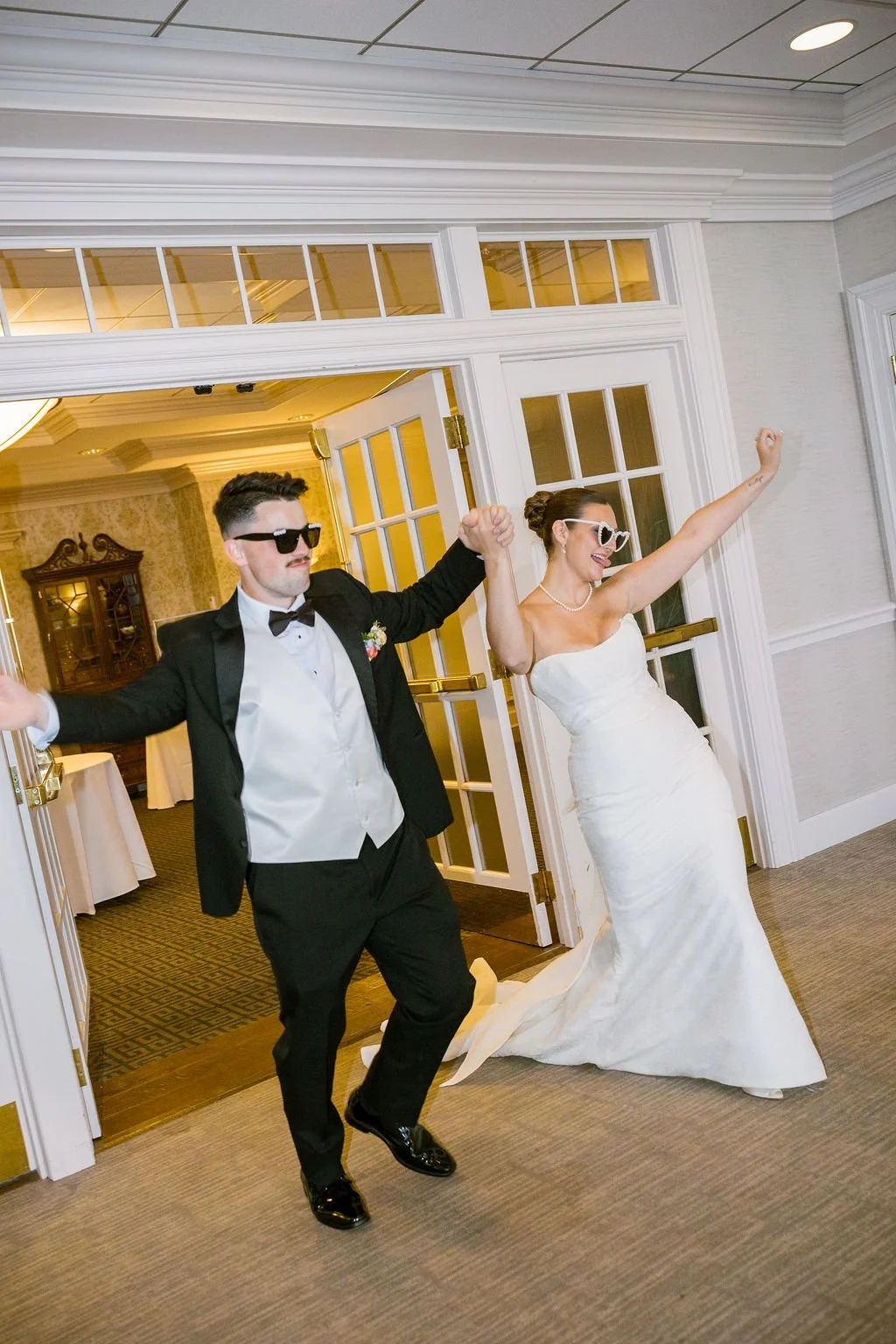 oneida-country-club-wedding-grand-entrance-844.jpg