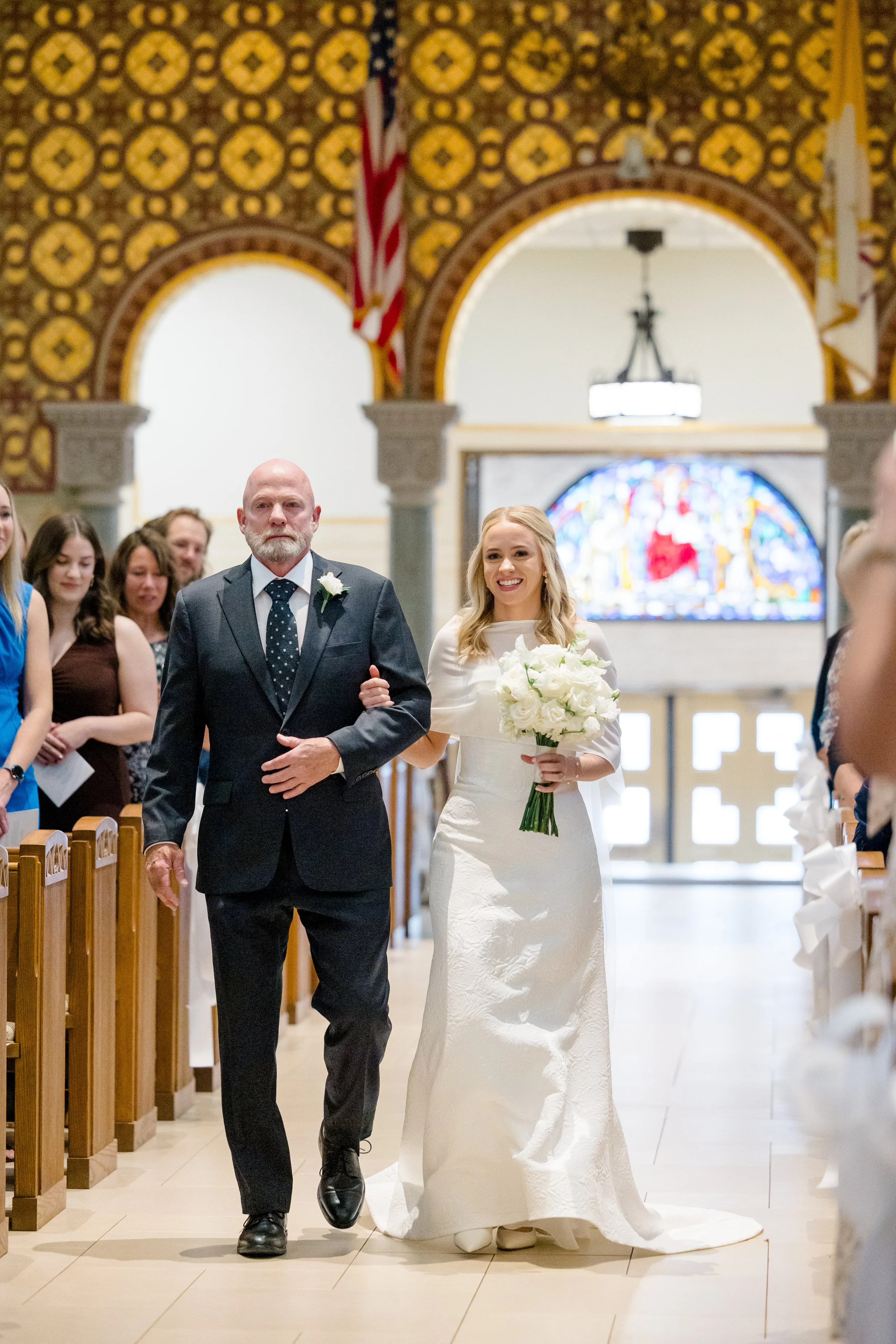 St-Francis-Xavier-Cathedral-Green-Bay-wedding-10.jpg