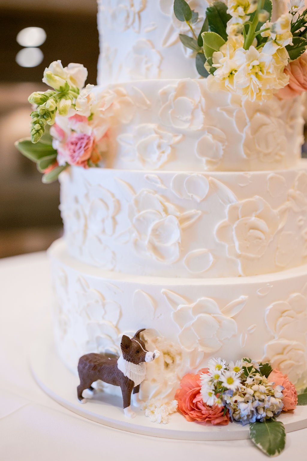 oneida-country-club-wedding-cake-739.jpg