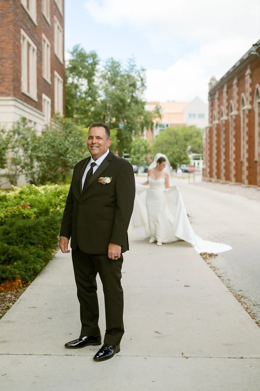 St-Norbert-Wedding-First-Look-127.jpg