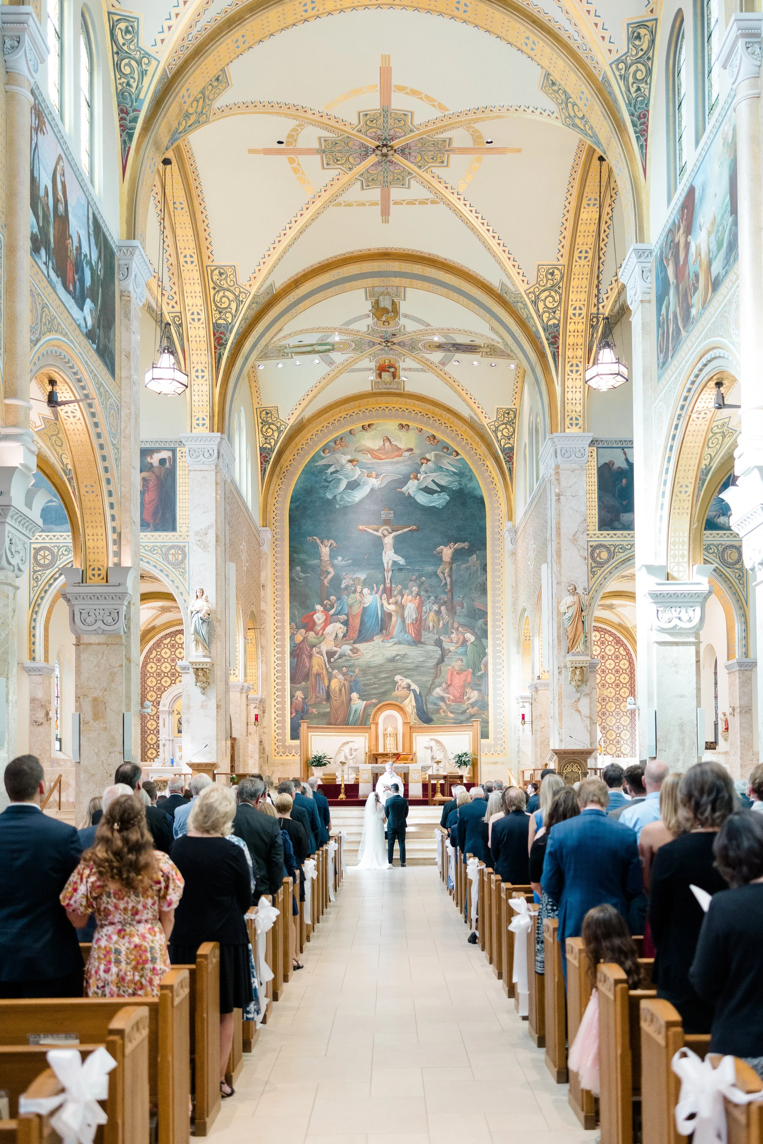 St-Francis-Xavier-Cathedral-Green-Bay-wedding-103.jpg