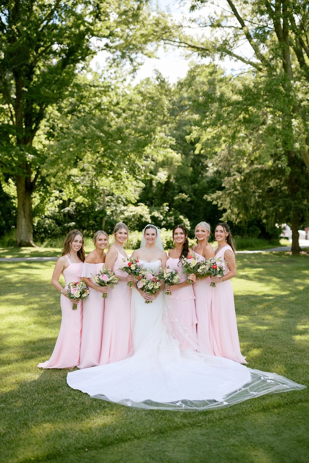 oneida-country-club-wedding-bridesmaids-560.jpg