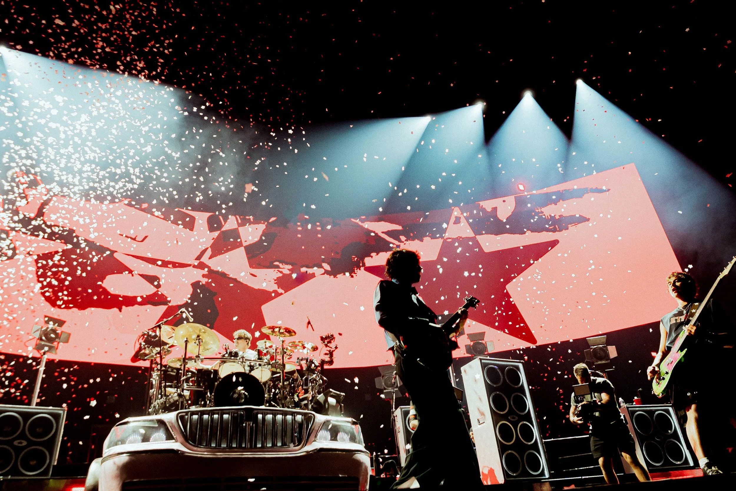 5SOS_BridgestoneArena_6.19.26_DivinaMarfe-17.jpg