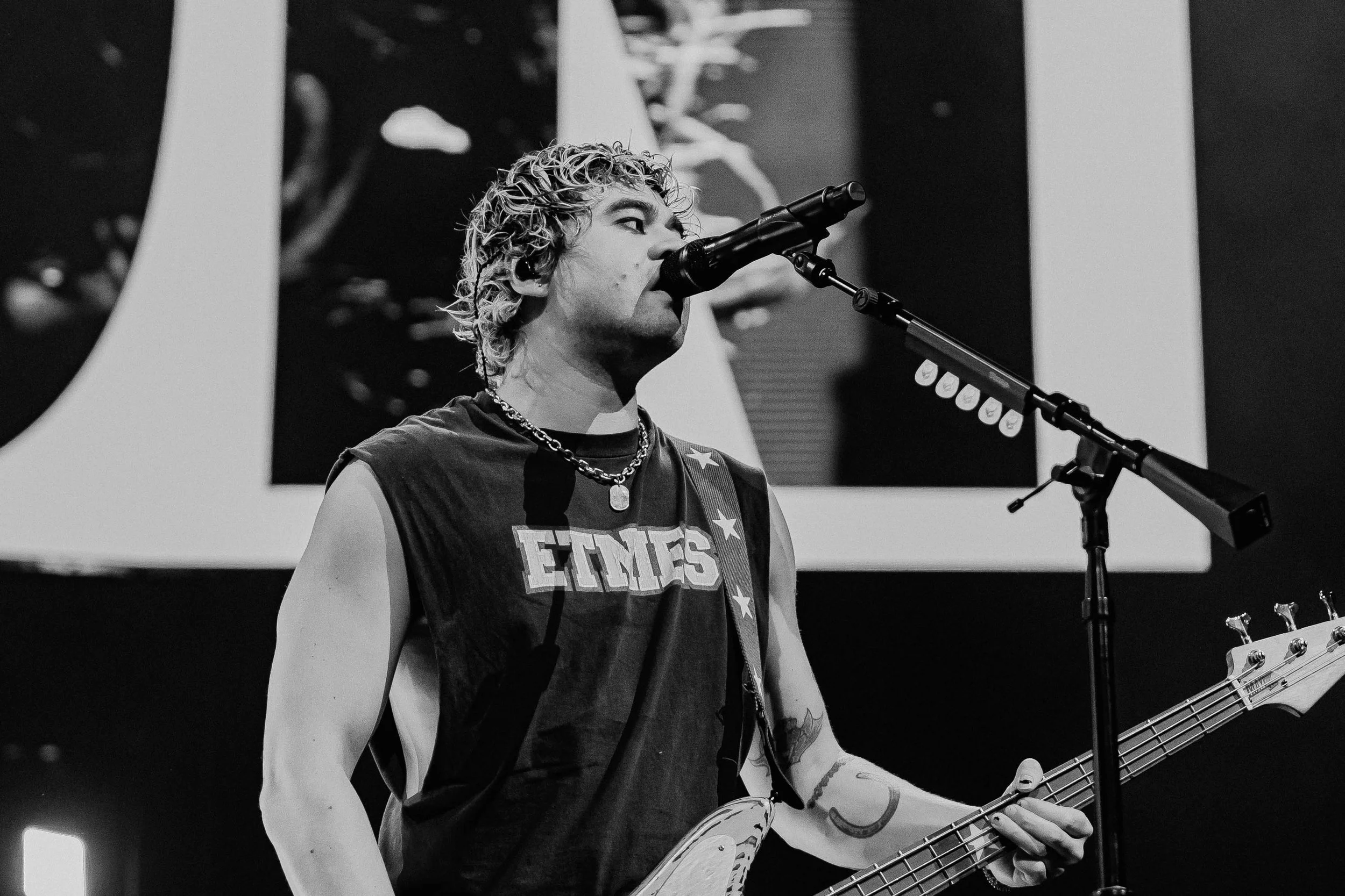5SOS_BridgestoneArena_6.19.26_DivinaMarfe-29.jpg