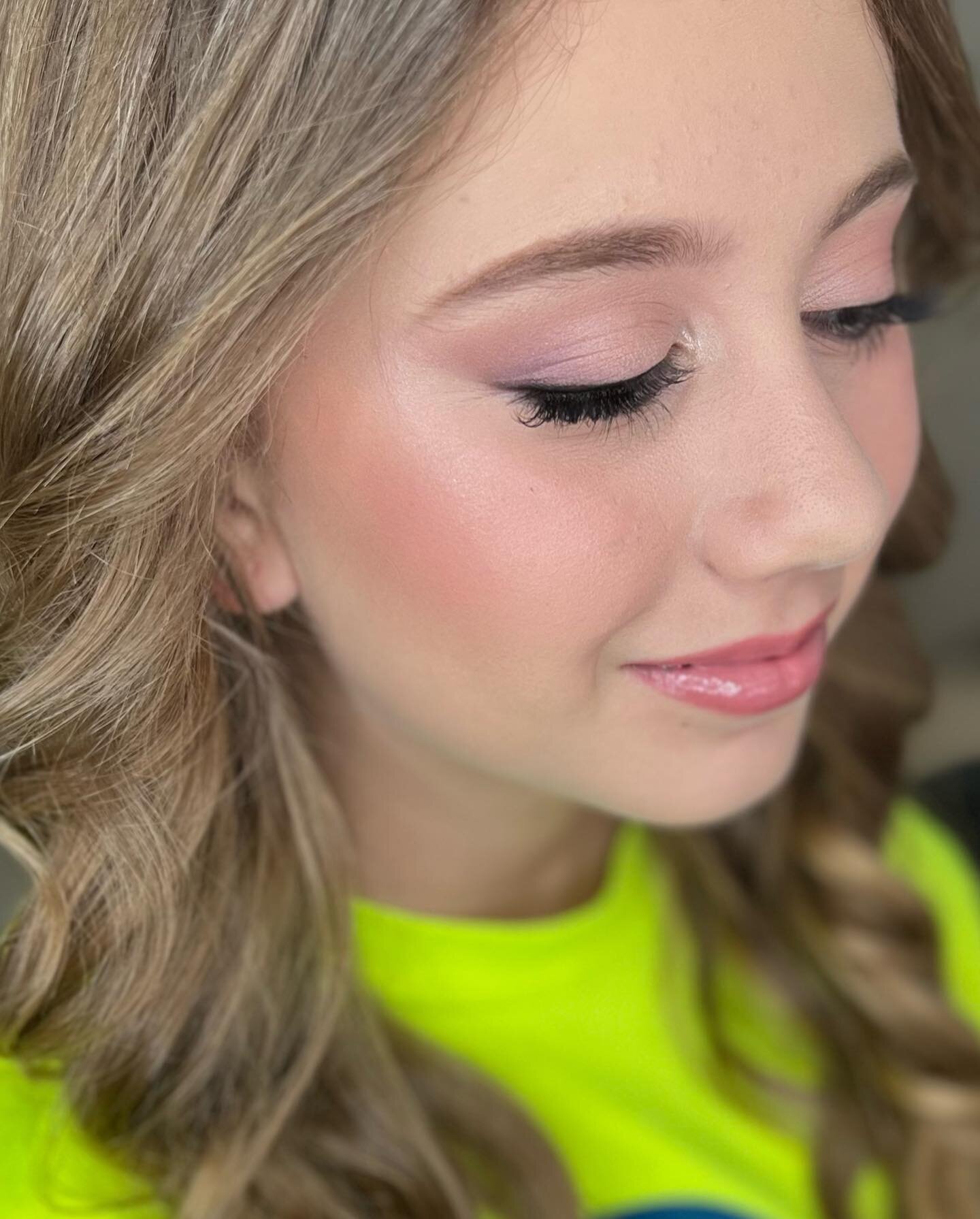 Makeup on this beauty for her Batmitzvah 💕💕💕

classicphotography #fortlauderdalephotographer #fortlauderdalemua #fortlauderdalemakeupartist #bocamua #bocamakeupartist #lakeworthmua #lakeworthmakeupartist #boyntonbeachmua #boyntonmakeup #boyntonbea