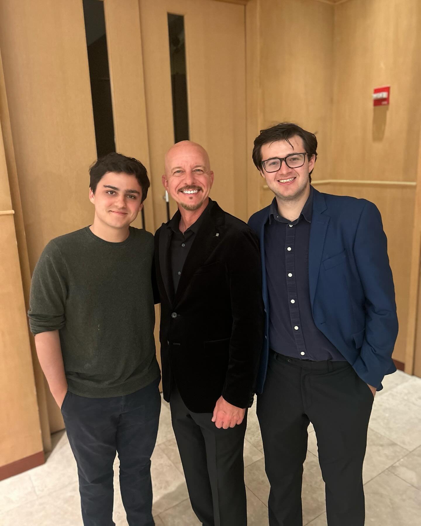 Nice post-concert pic in Miami Beach with Maestro @dr.jkbass and poet @elistaubsicle!
Dr. Bass is conducting a series of choral concerts here in South Florida with the incredible singers of Seraphic Fire. He was kind enough to program two of my chor