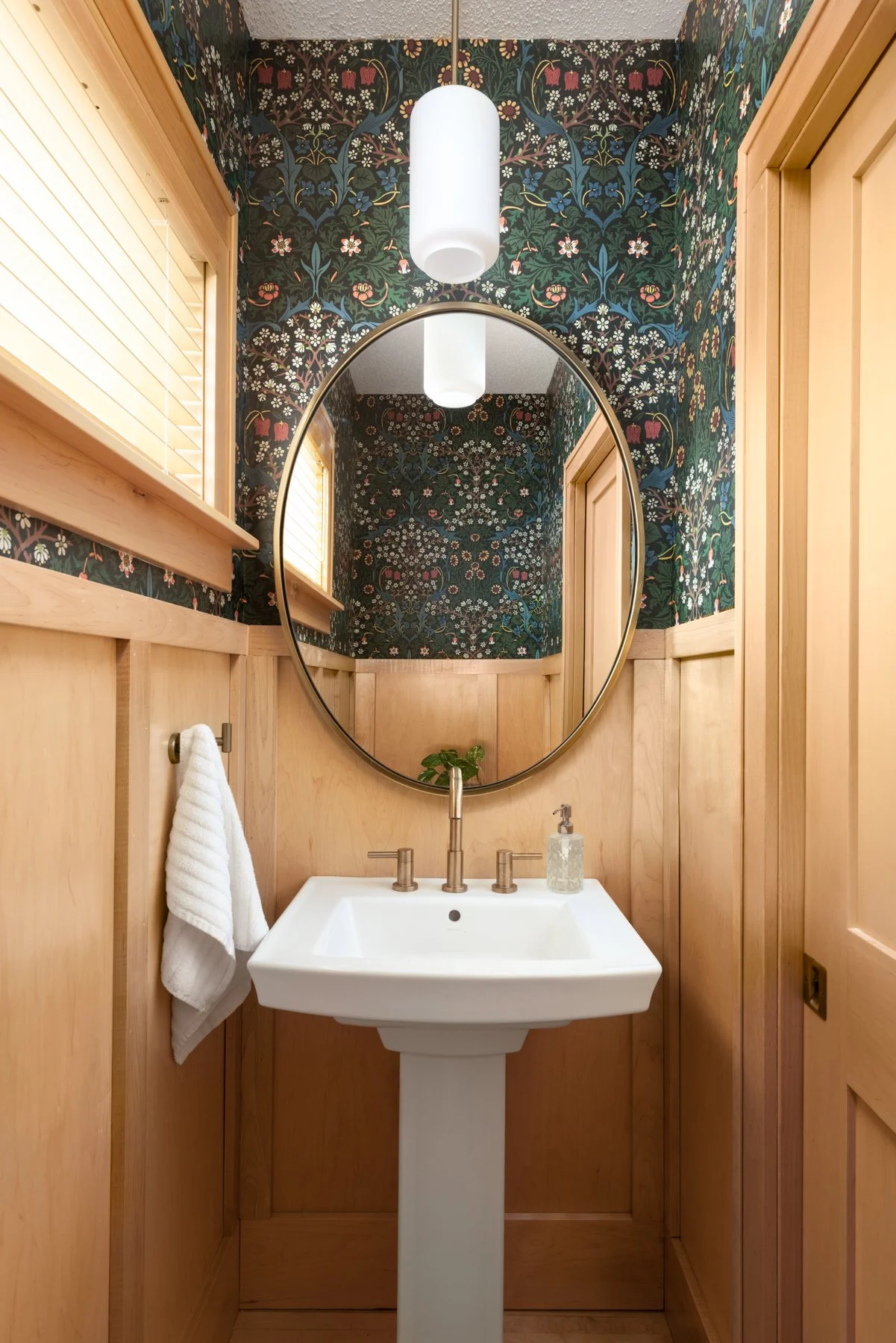 Powder Room_9Y1A3631web.jpg