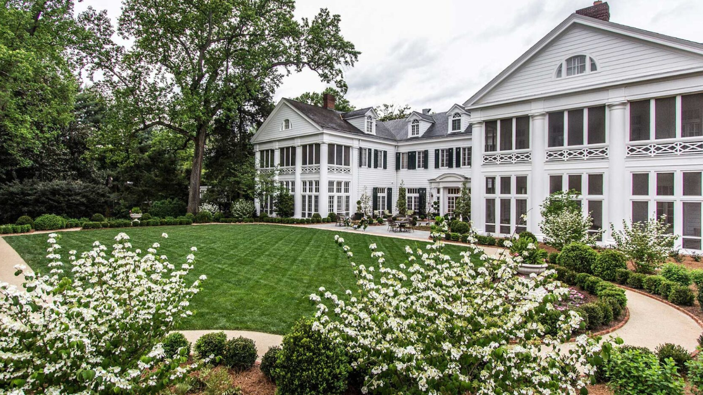 The Duke Mansion Is Hosting a Literary-Inspired Summer Supper Series