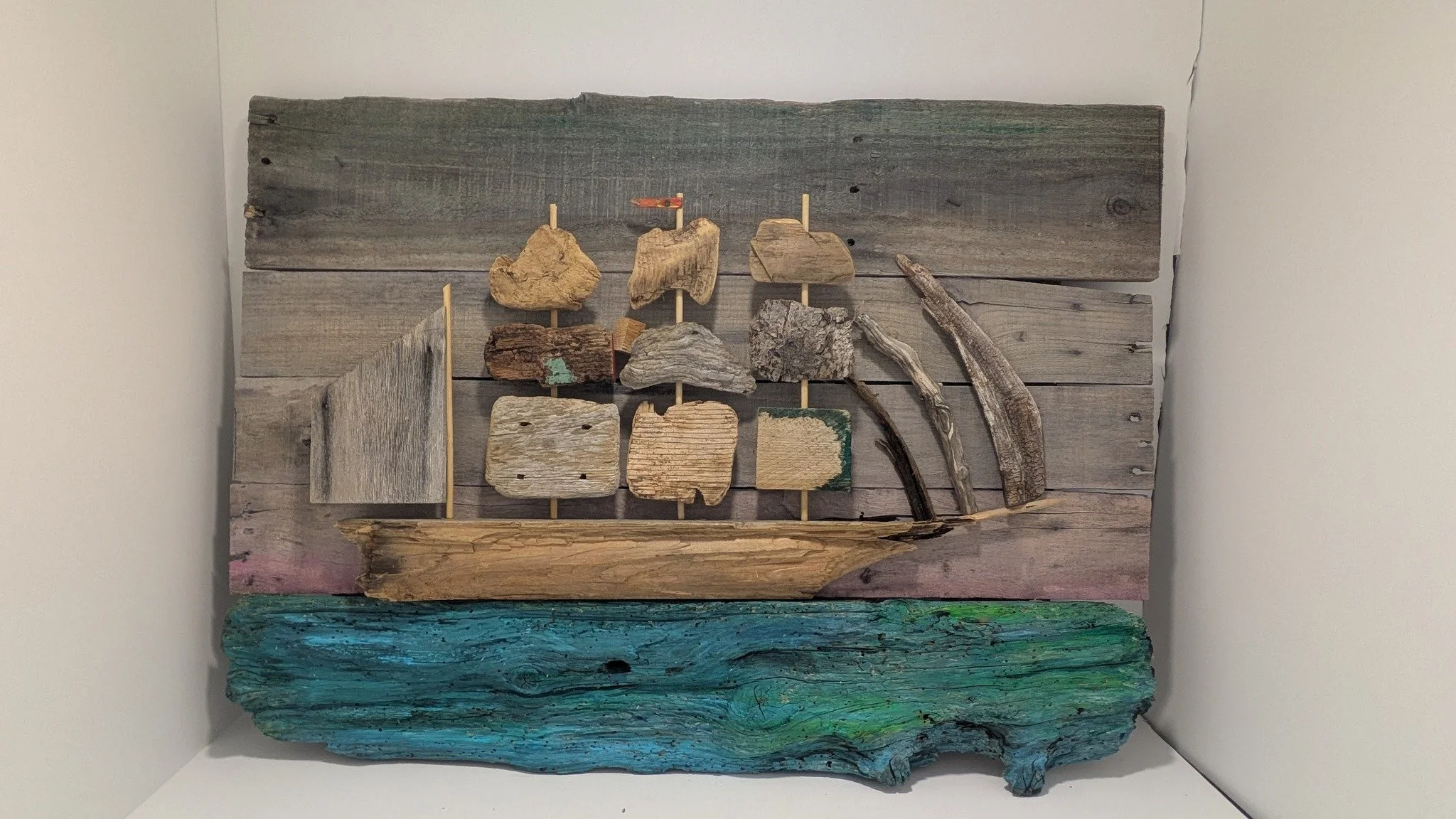 Tom Hitchins - Driftwood &amp; Found Objects - Gallery Hours