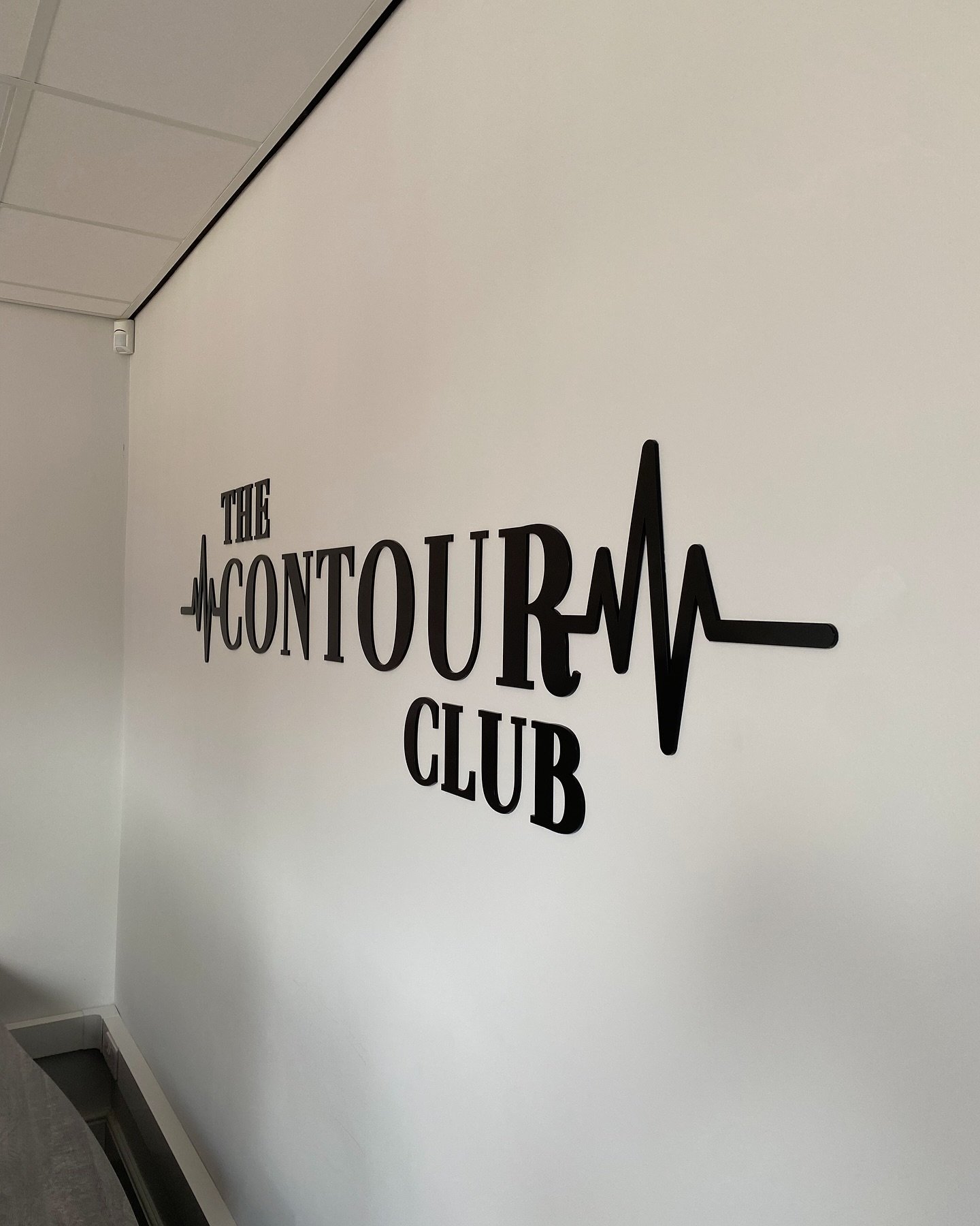 Huge congratulations to @thecontourclub_uk on the opening of the new Bolton branch. One of the best feelings is seeing businesses and people we work with grow and expand. 🥳
#manchesterbusiness #boltonbusiness #businesssigns #manchester #bolton #man