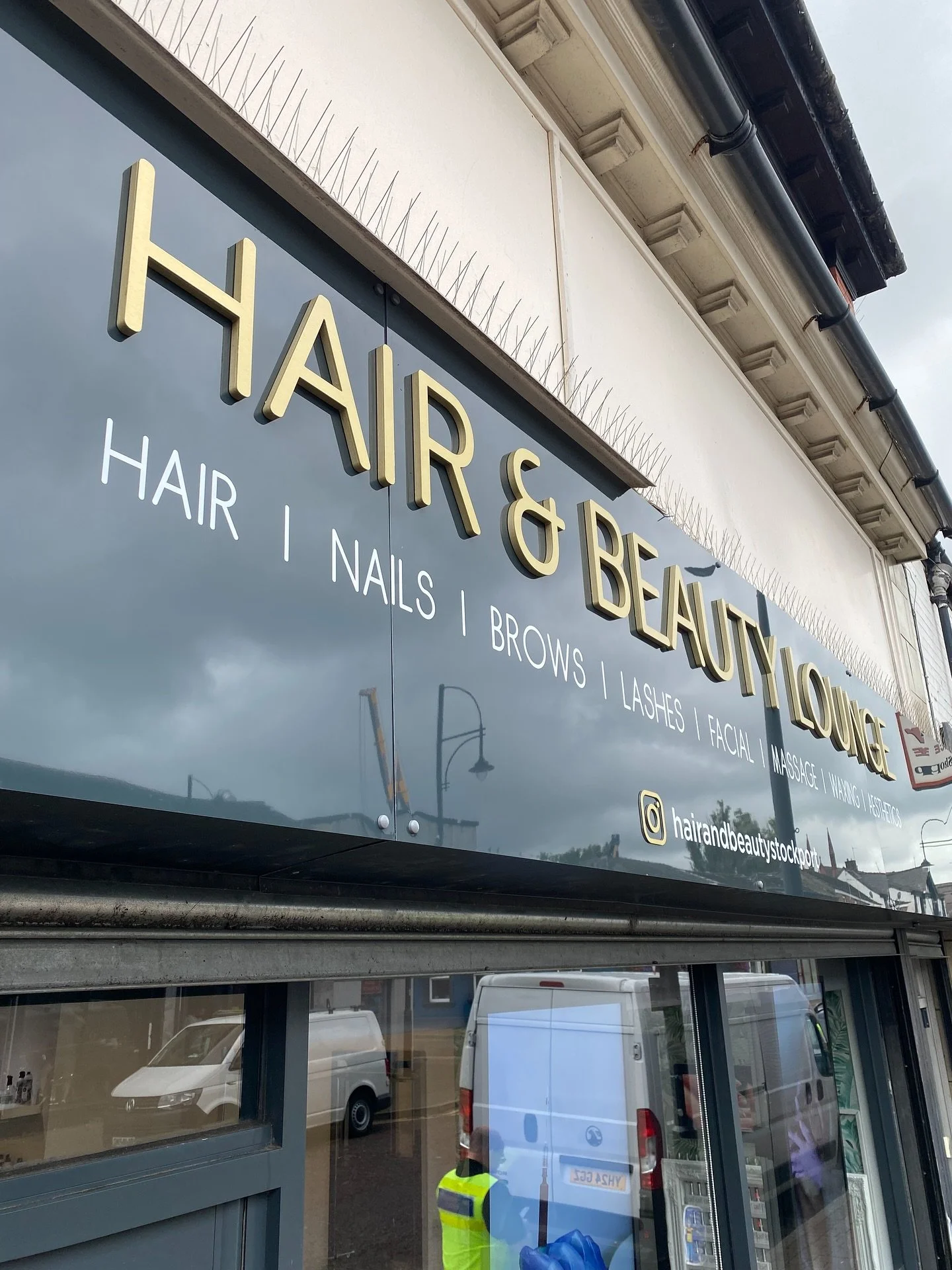 From design to install we’ve got you covered @rapidsignsuk .
We’re here to help you get it right the first time.
#signsmanchester #manchesterbusiness #stockportsigns
