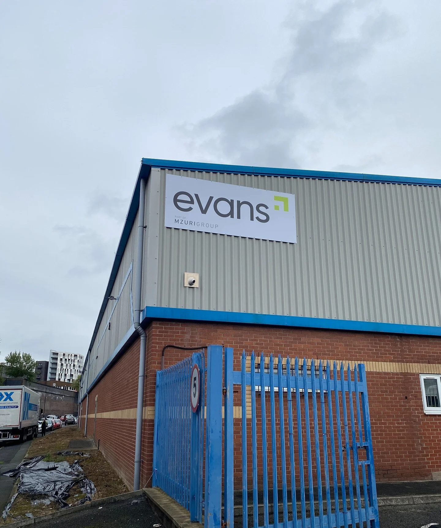 From design to install we’ve got you covered @rapidsignsuk
#manchesterbusiness #manchesterbusinesses #signcompany