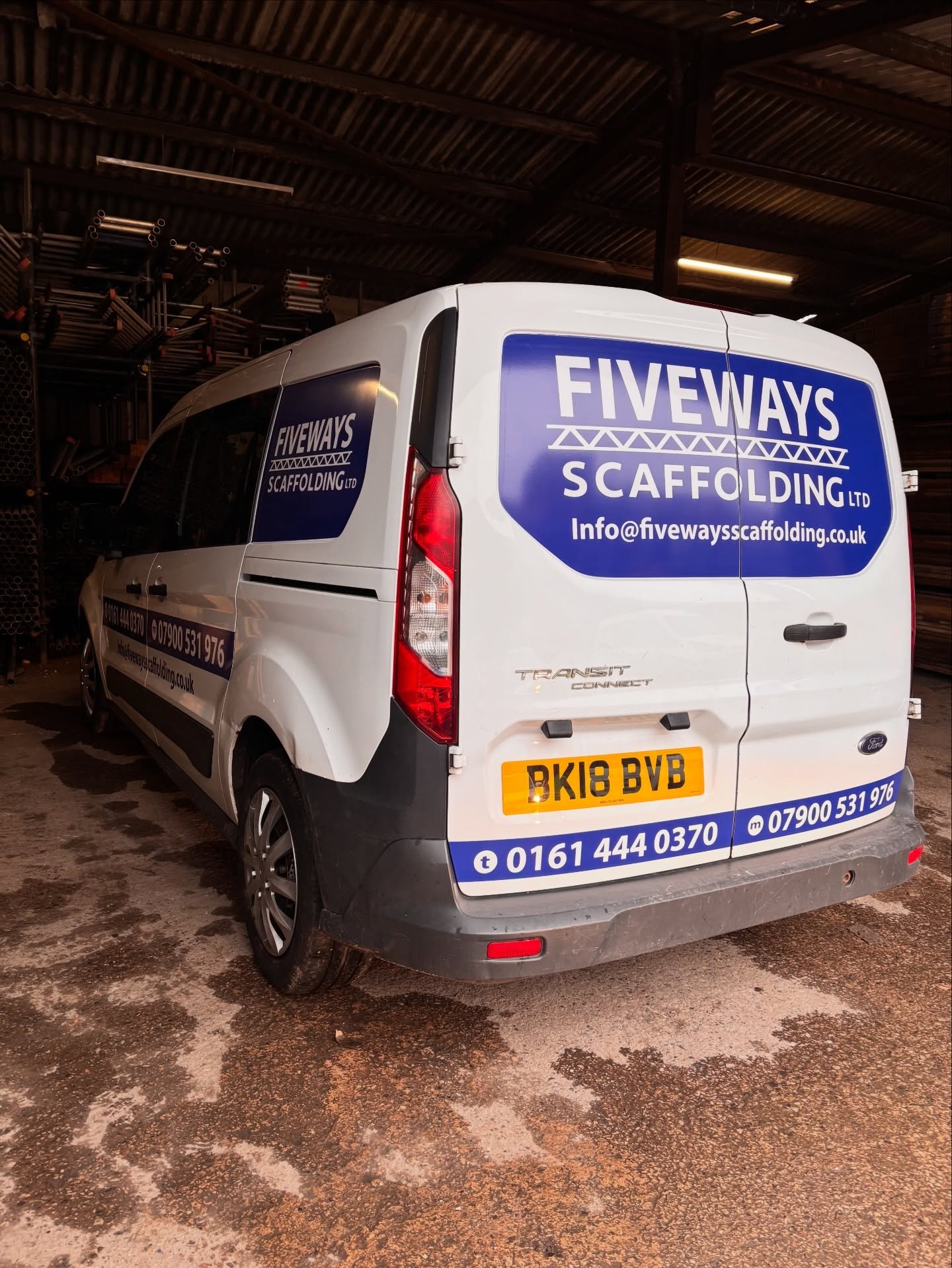 We were back at @fiveways_scaffolding installing graphics for another van from the fleet. One of our favourite parts of this job is watching businesses we get to work with grow. Thank you so much to @fiveways_scaffolding for letting us be that little