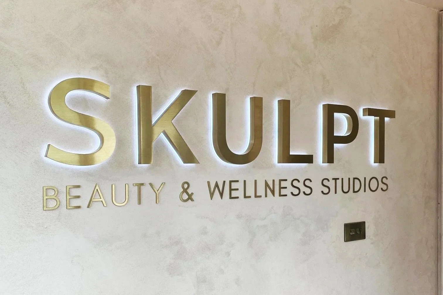 Bespoke Signs in Manchester Don’t Need to Be Complicated — Here’s How Rapid Signs Makes Custom Signage Simple