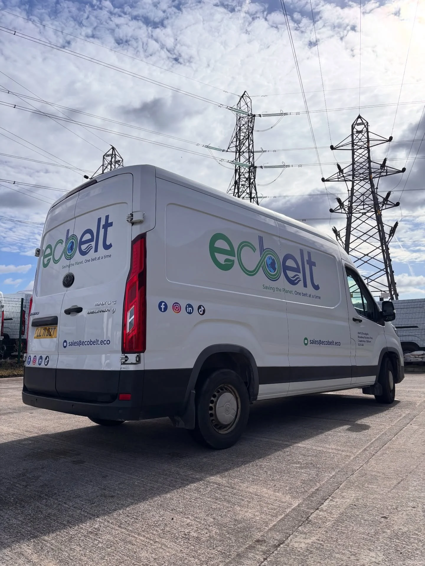Your vehicle is a great way to increase brand exposure and attract potential customers. We can&rsquo;t emphasise enough on how much of a great tool this is for businesses hence why a lot of large and small businesses use this method. Never underestim