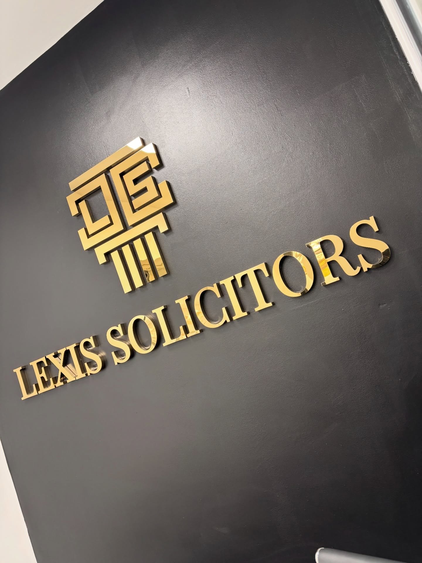 We were back @lexissolicitors this week to bring some branding into the office space and how amazing does this look 😍
These are built up 3d gold logo/letters. 

#manchesterbusiness #manchesterbusinesses #signs