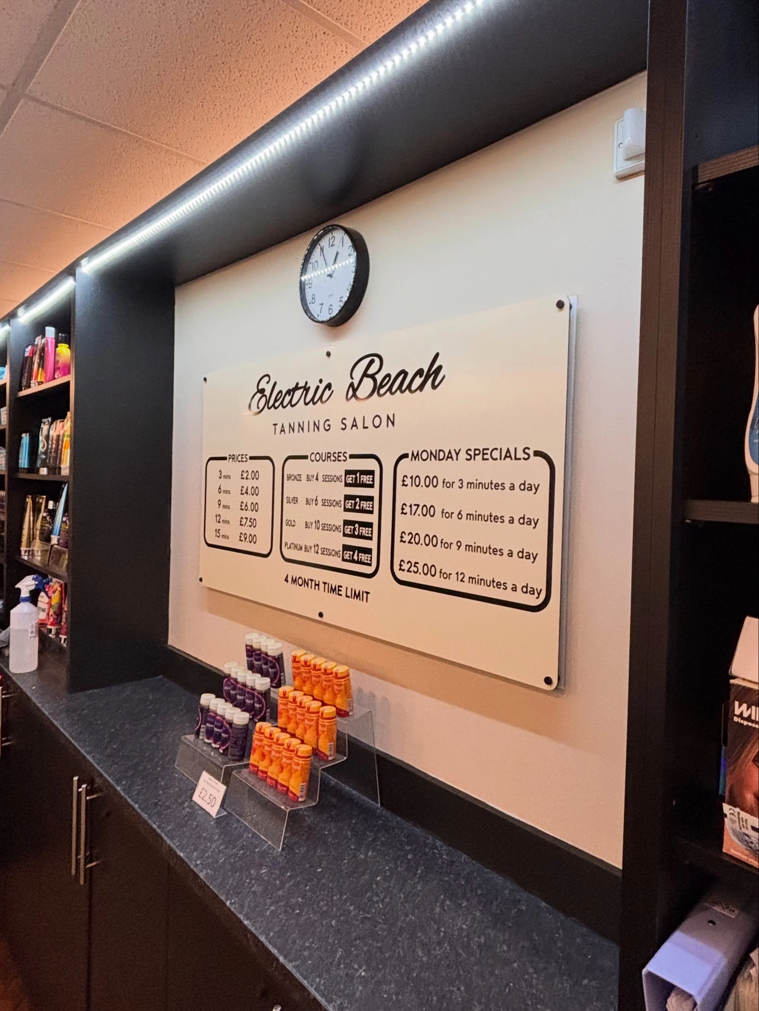 An example of a stand off panel we did for @electricbeachshaw . Simple but elegant. 😍

#manchesterbusiness #manchesterbusinesses
