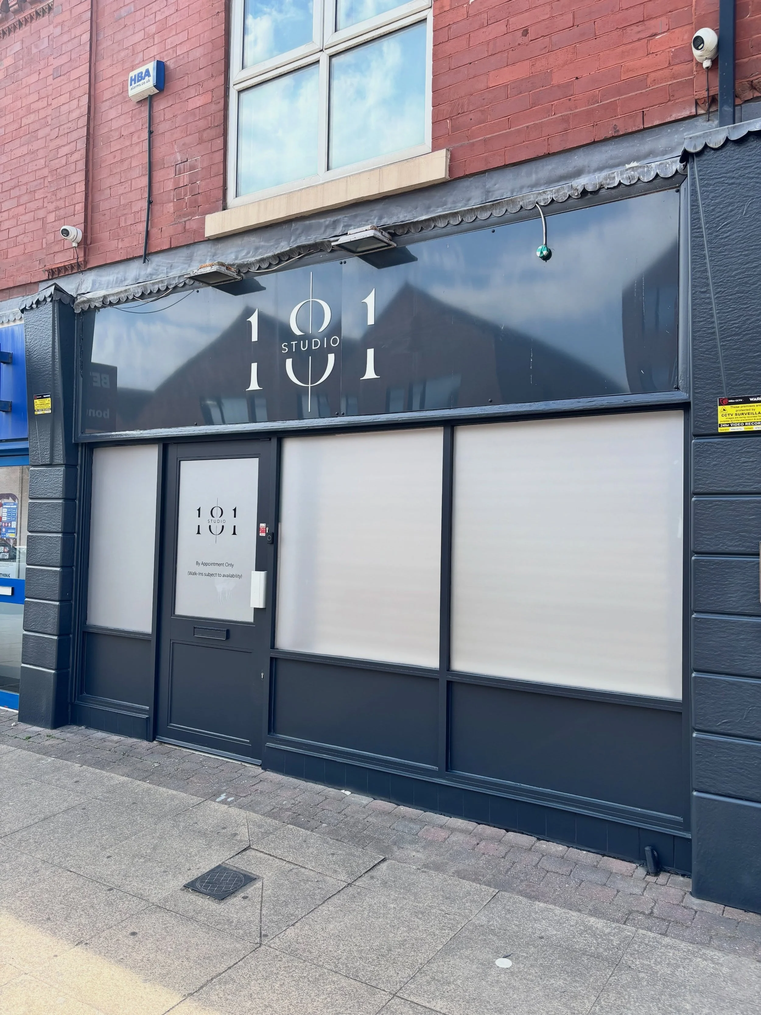 It&rsquo;s been a few weeks since we&rsquo;ve last posted but thanks to you guys we&rsquo;ve been so extremely busy and had the opportunity to work on some amazing projects during that time, so here goes. We were @studio181_mcr for the revamp and fro