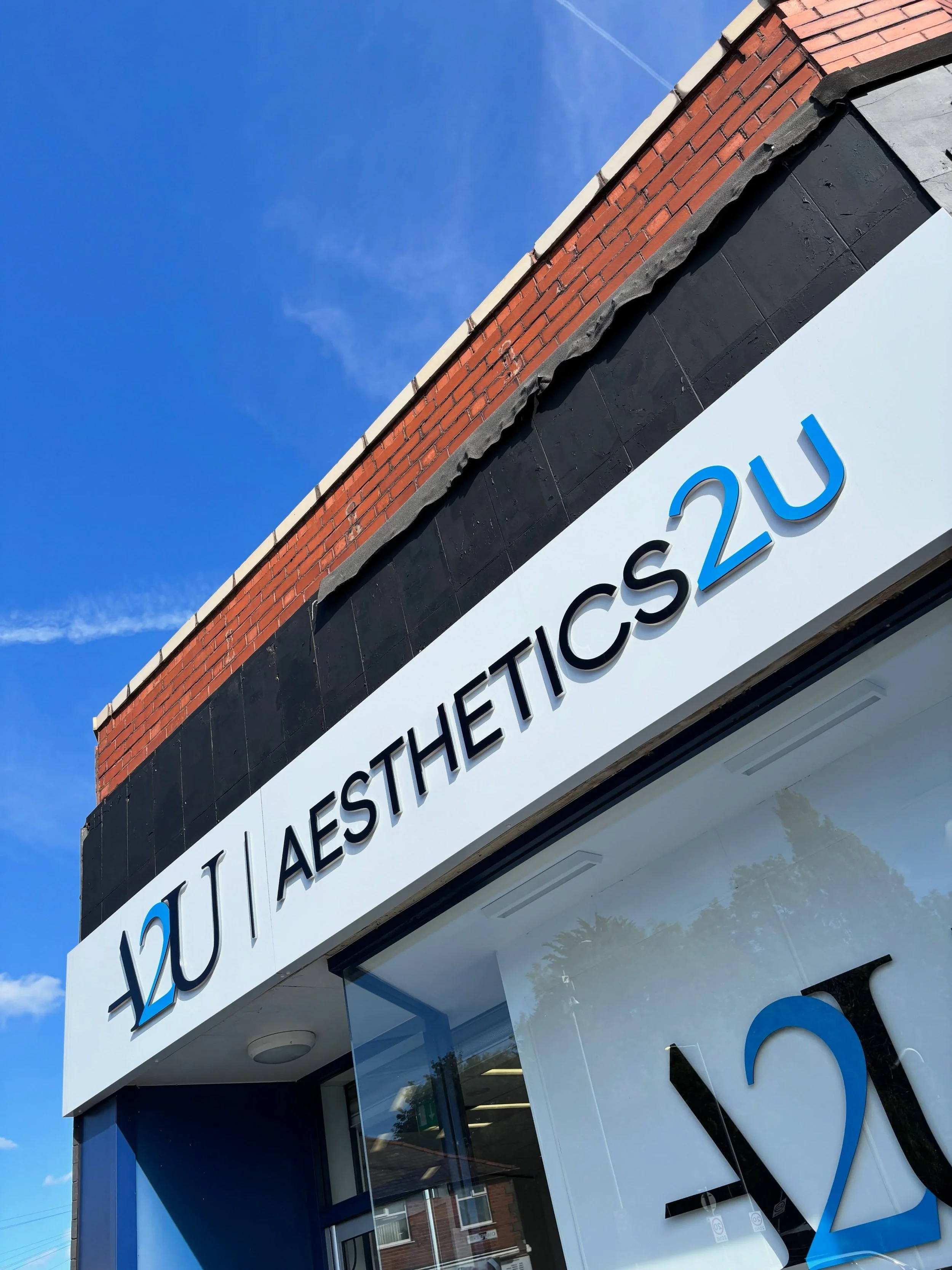 Huge congratulations to @aesthetics2u_ltd on the opening of the new premises. We had the pleasure of doing the illuminated signage. How amazing does this look? 😍😍

#manchesterbusiness #aestheticsmanchester #signs