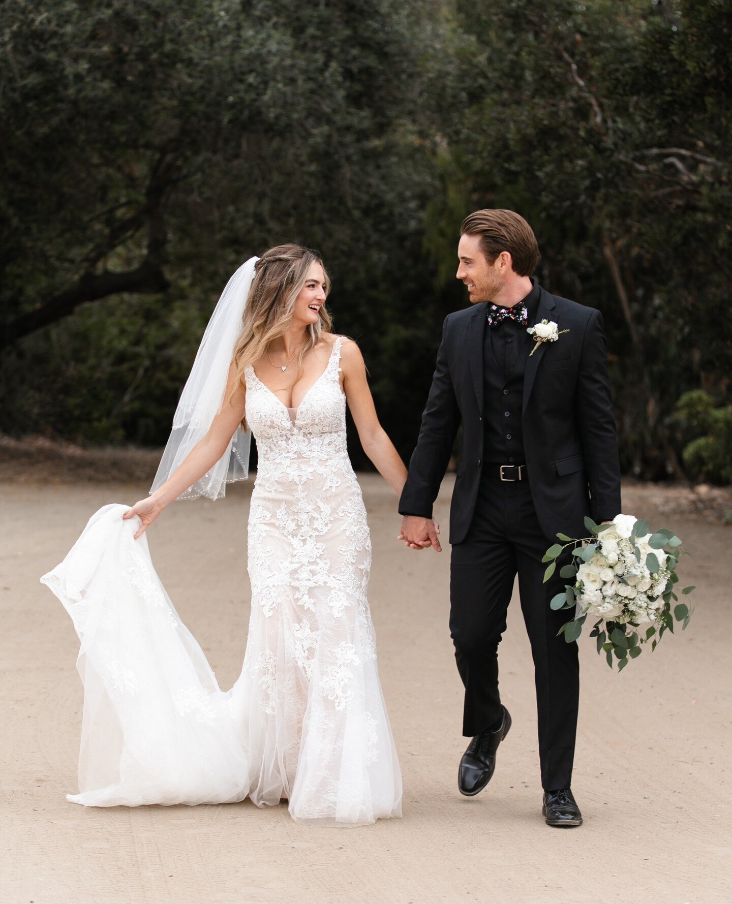 Today we are celebrating our one year wedding anniversary! It has been an AMAZING year of growth, love, and change! We are so grateful to have found each other. Love doing life together ❤️