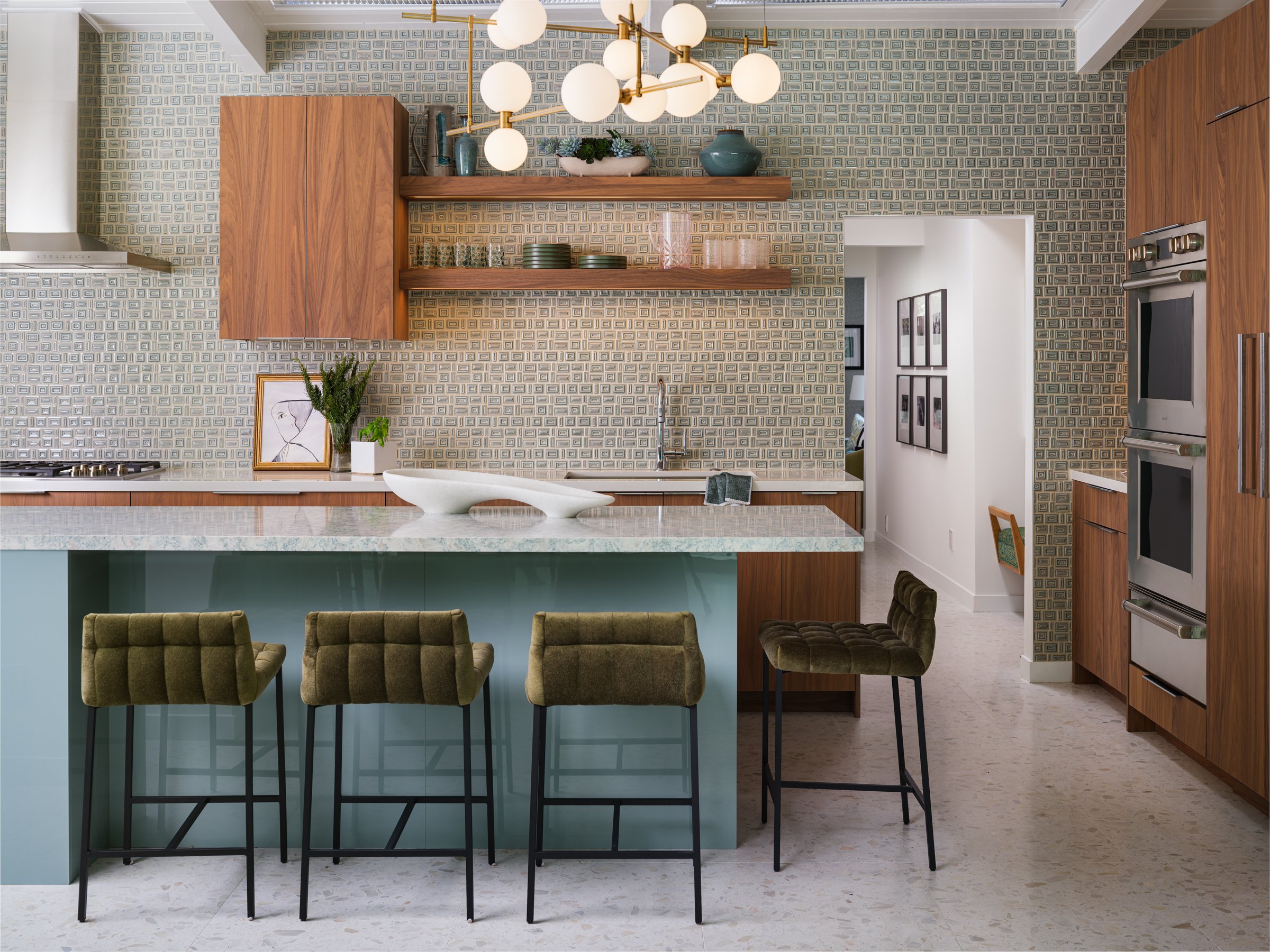 621 N High Rd-29.jpg