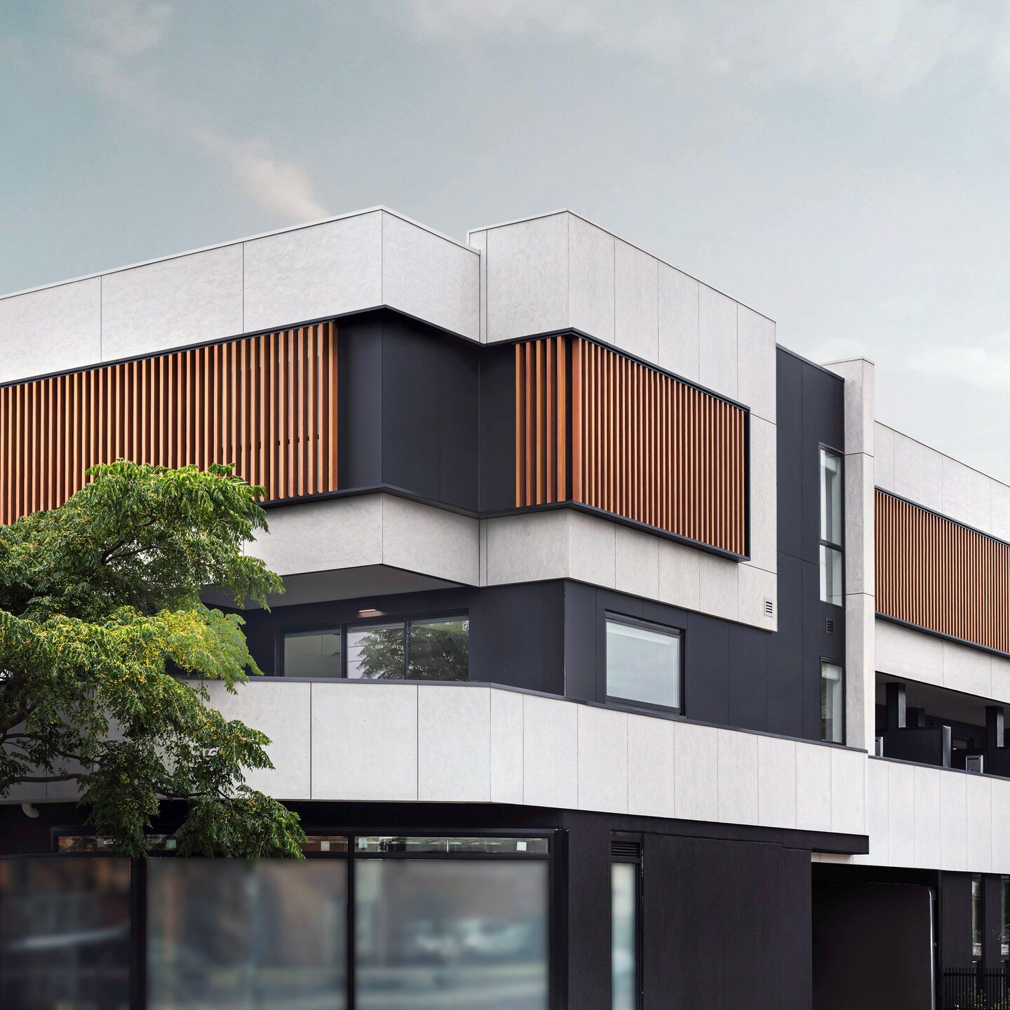 Preview look at our nine brand-new triple-storey townhouses and apartments, with a shopfront on Keillor Road, one of Essendon's premier streets.

Featuring: @abiinteriors @aboutspace.net.au @havwoods_au @polytec @caesarstoneau @academytiles @highgrov