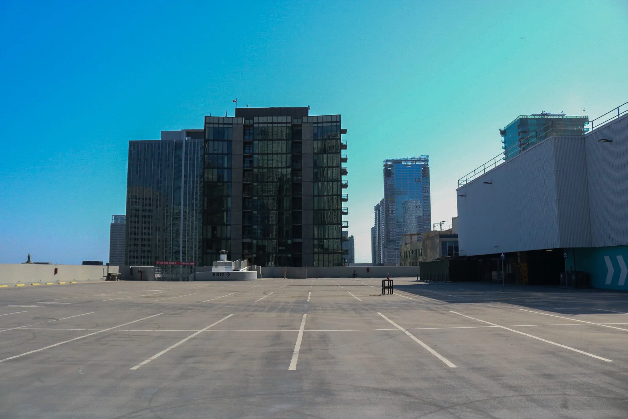 The Bloc - Rooftop Parking - DTLA