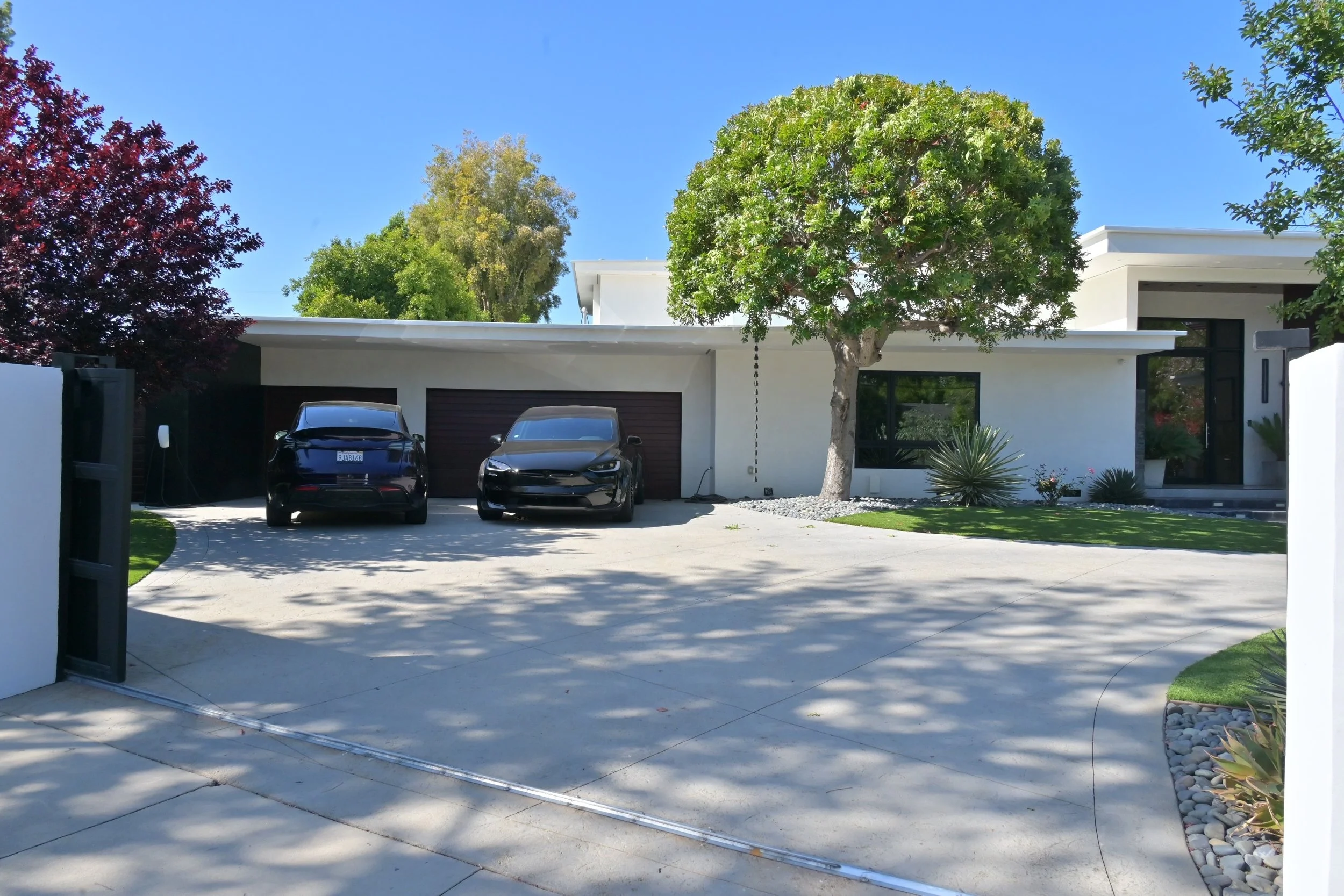 CAST 12146 - Encino - Scouted