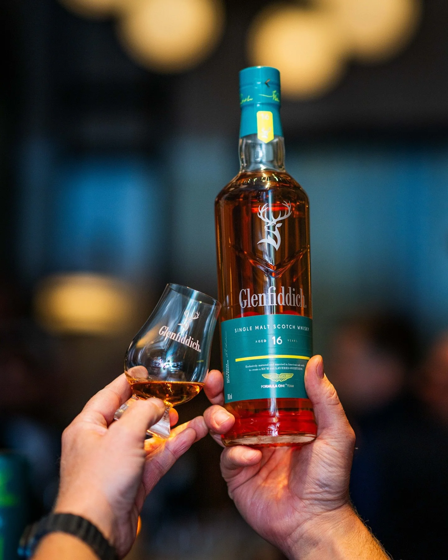 We recently got to celebrate the launch of the @glenfiddichwhisky 16 year @astonmartinf1 limited edition release with the always amazing @bourbonthing! 
We were treated to a fantastic dinner paired with some of Glenfiddich’s most exclusive whi