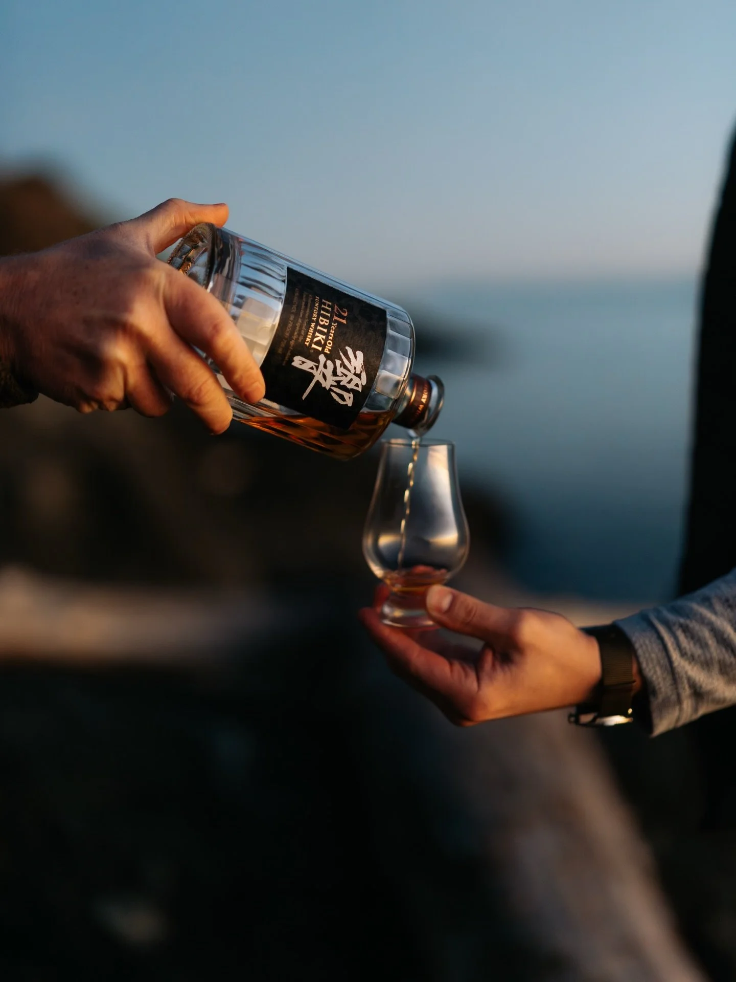 Now that&rsquo;s a bottle kill! We wrapped our time in Victoria with a few very special pours by the beach at sunset! One of the highlights was most certainly tucking into this Hibiki 21, incredible tropical notes, a lasting finish, a perfect moment 