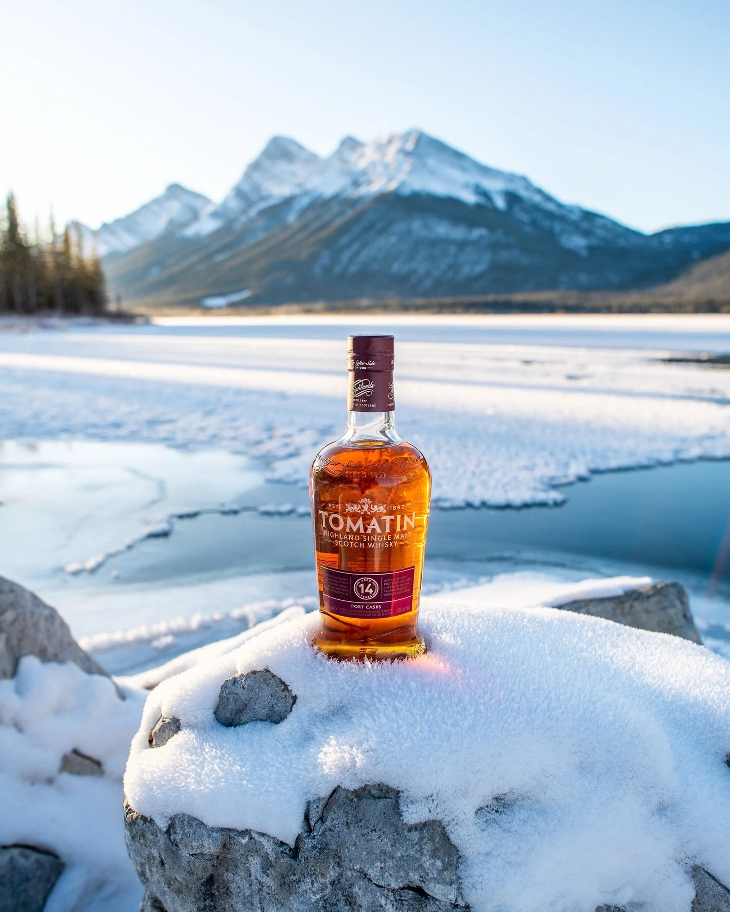 Tomatin 14 Port Cask shows just how effective cask finishing can be when handled with care. After its initial maturation in ex-bourbon barrels, the whisky then spends a bit of time in port casks, this adds a gentle fruit flavor with some lovely choco