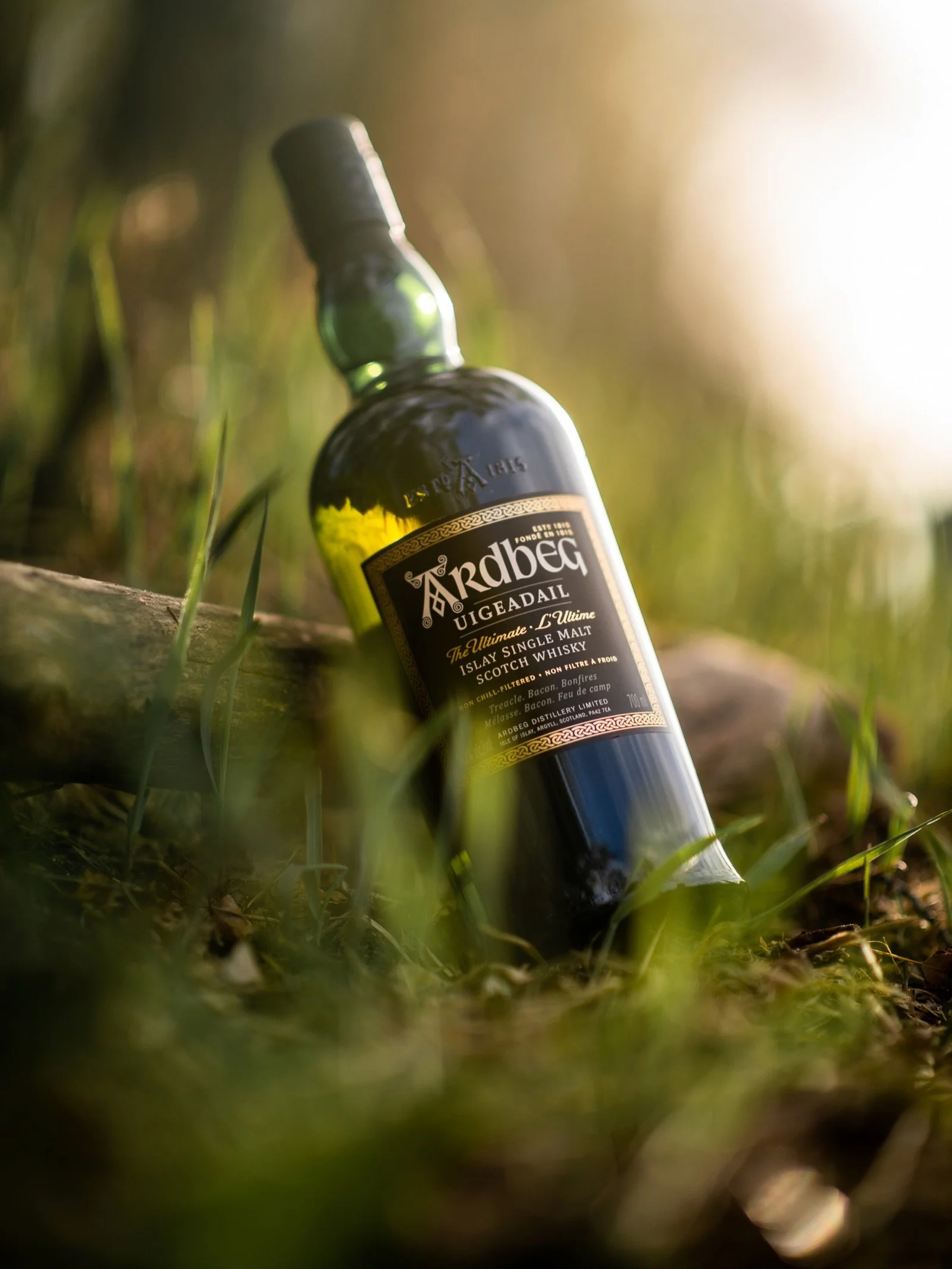 A fantastic balance between smoke and sweetness. Thick smoke, dark fruit, coastal salt, espresso and spice&hellip; somehow both sweet and salty all at once. Sipping it feels like sitting by a campfire beside the sea. An all time favorite pour. 🥃