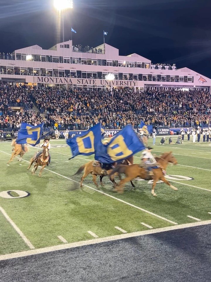 Performance Under Pressure.

We all want it &mdash; but how do you access it when the moment matters most?

@stonewater_training had the opportunity to continue working with @msubobcatsfb last week, building on their leadership and mindset developmen