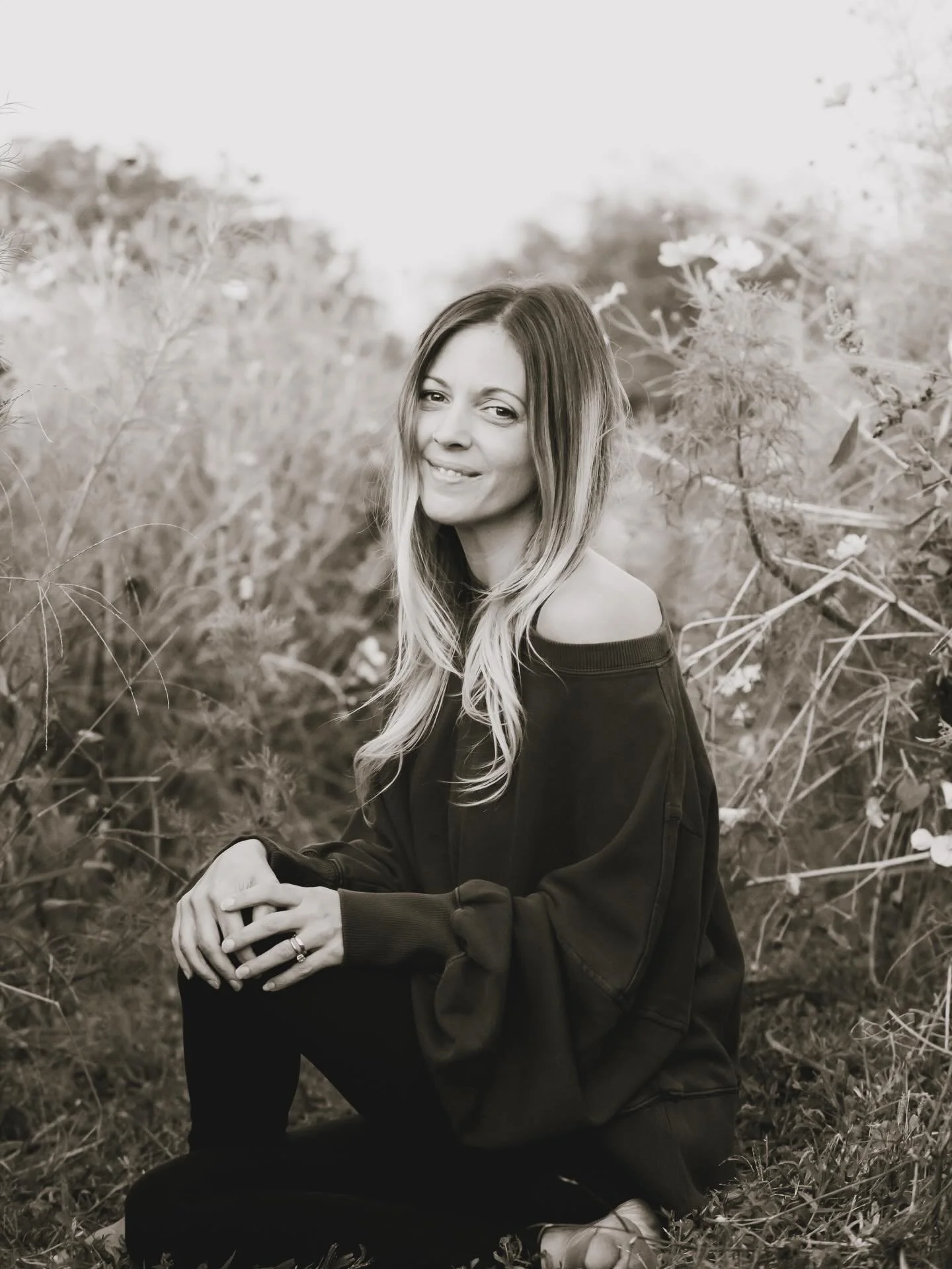 Hiiiii 👋  Allow me to re-introduce myself on this Small Business Saturday!  My name is Lindsay, and I am the founder of wild &amp; free power yoga of Elizabethtown &amp; Hershey, PA- a piece of my heart in the form of a physical space. 

I am Mama t