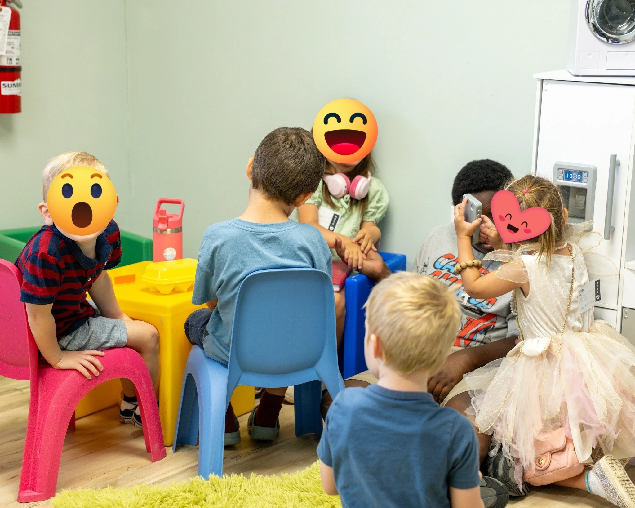 🌊 Sundays are better at Coastal Kids! 🎉
Every weekend, kids experience a safe, fun, and engaging environment where they can build friendships, grow in faith, and learn about Jesus in a way made just for them.
From exciting worship experiences to ga