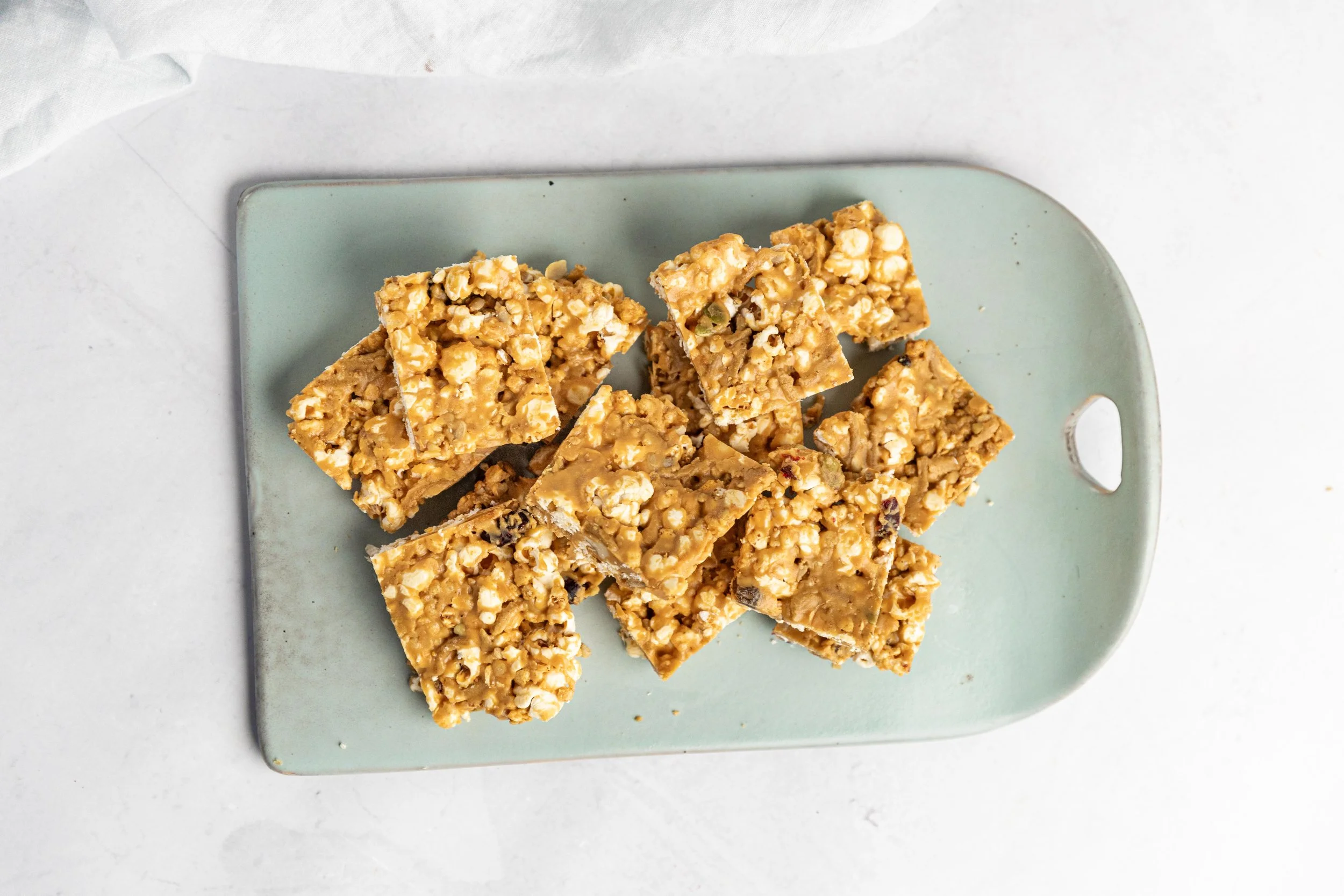 Peanut Butter Muesli Snack Bites