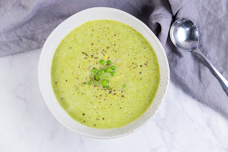 Super quick green pea soup good chef bad chef