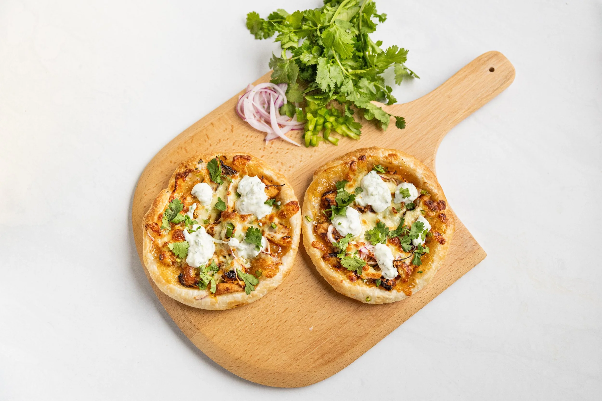 Tandoori Chicken Paratha Pizza