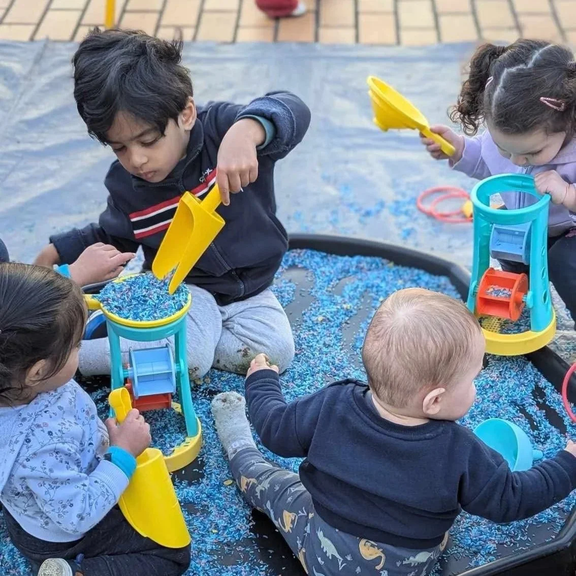 Messy Makers - FREE Toddler Fun