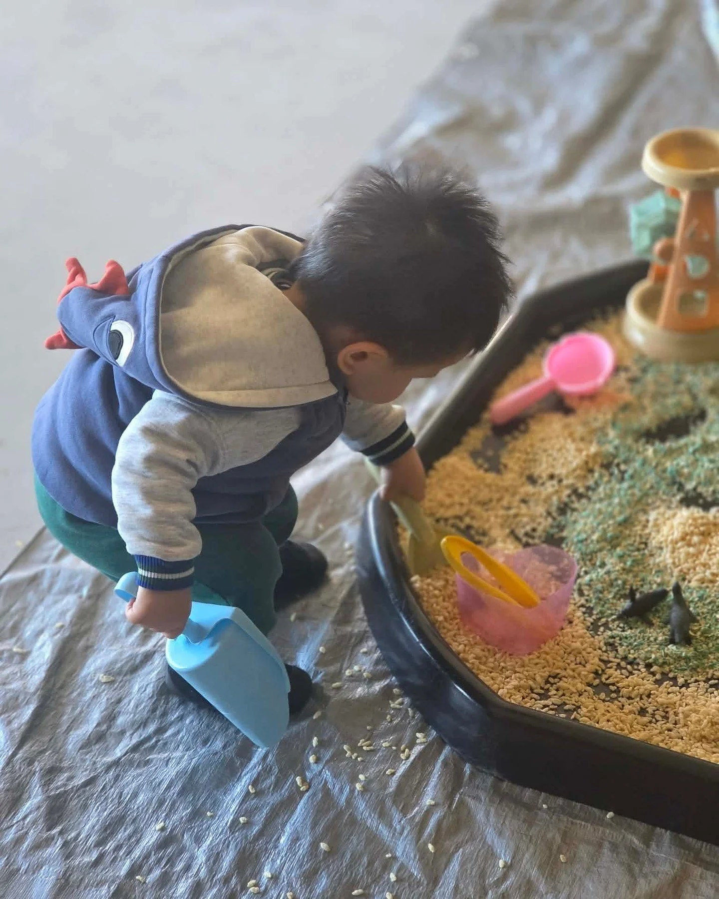 MESSY MAKERS: MUMS & BUBS