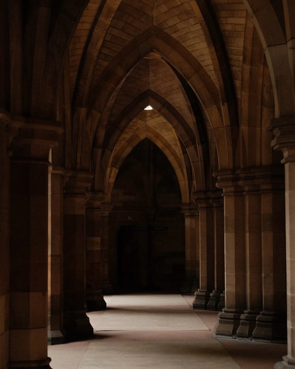 While this isn&rsquo;t my last time posting about the trip, it is technically my last full day here, shared between Stirling and Glasgow with a special visit to university of Glasgow because of how closely it resembles some of the architecture of the
