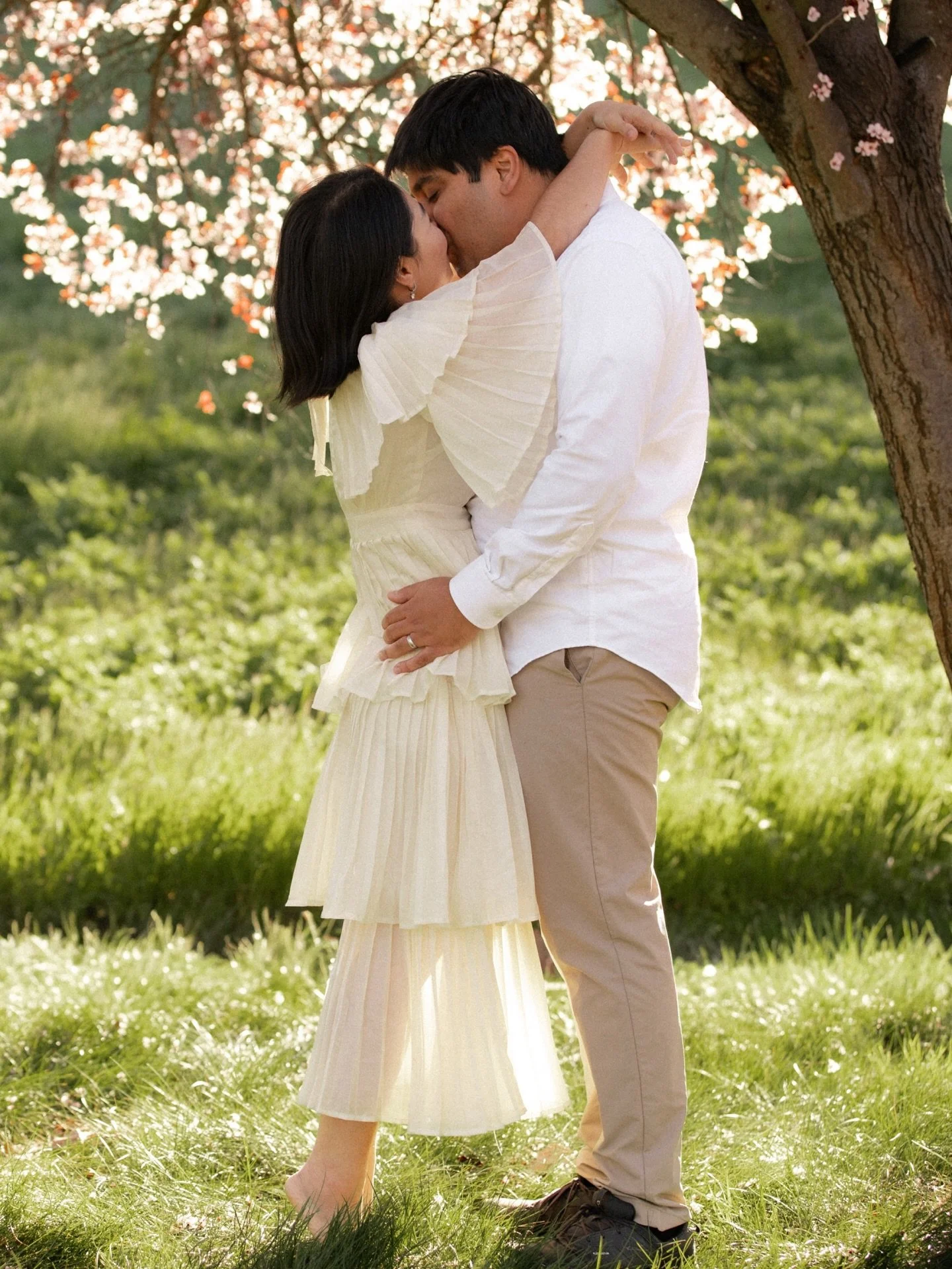 A couple weeks ago I drove by a little spot in San Ramon, California where there were loads of beautiful pink flower trees blooming. I immediately knew I wanted to photograph a couple there for the art of it but had limited time to arrange it.

Huge 